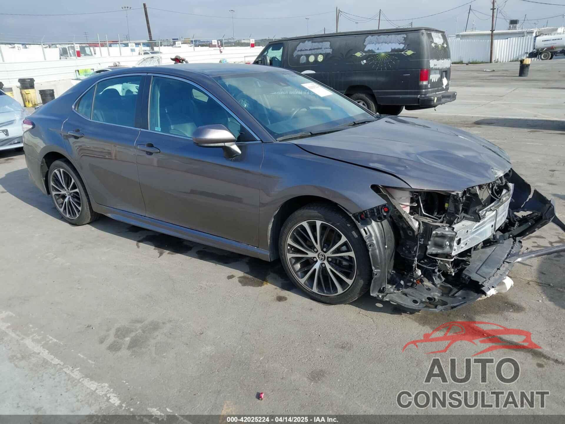 TOYOTA CAMRY 2020 - 4T1G11AK4LU963381
