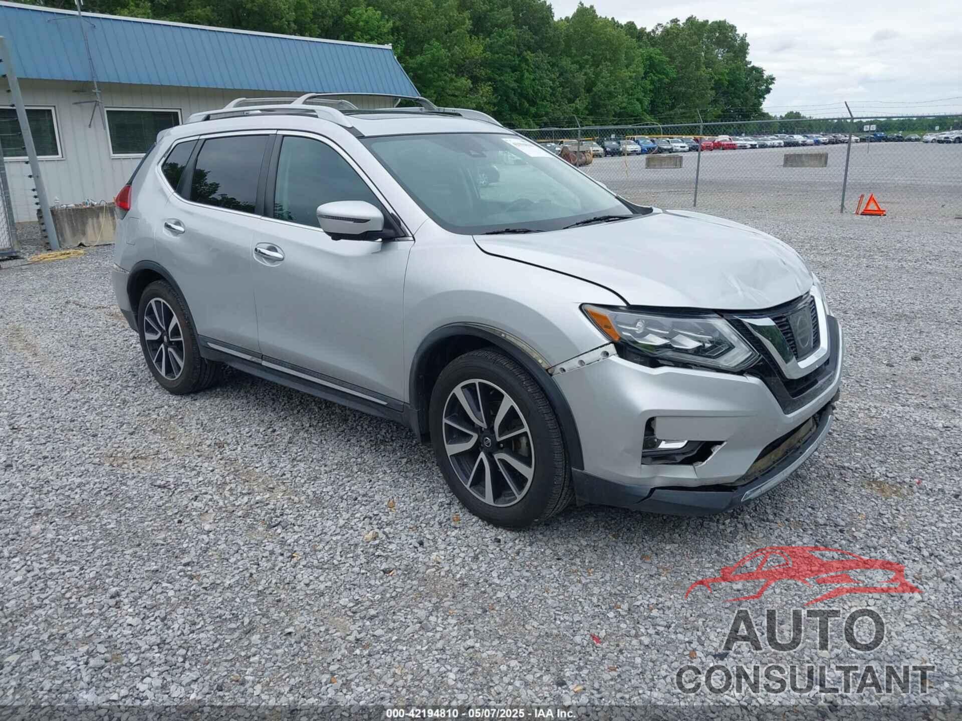 NISSAN ROGUE 2017 - 5N1AT2MV1HC801443