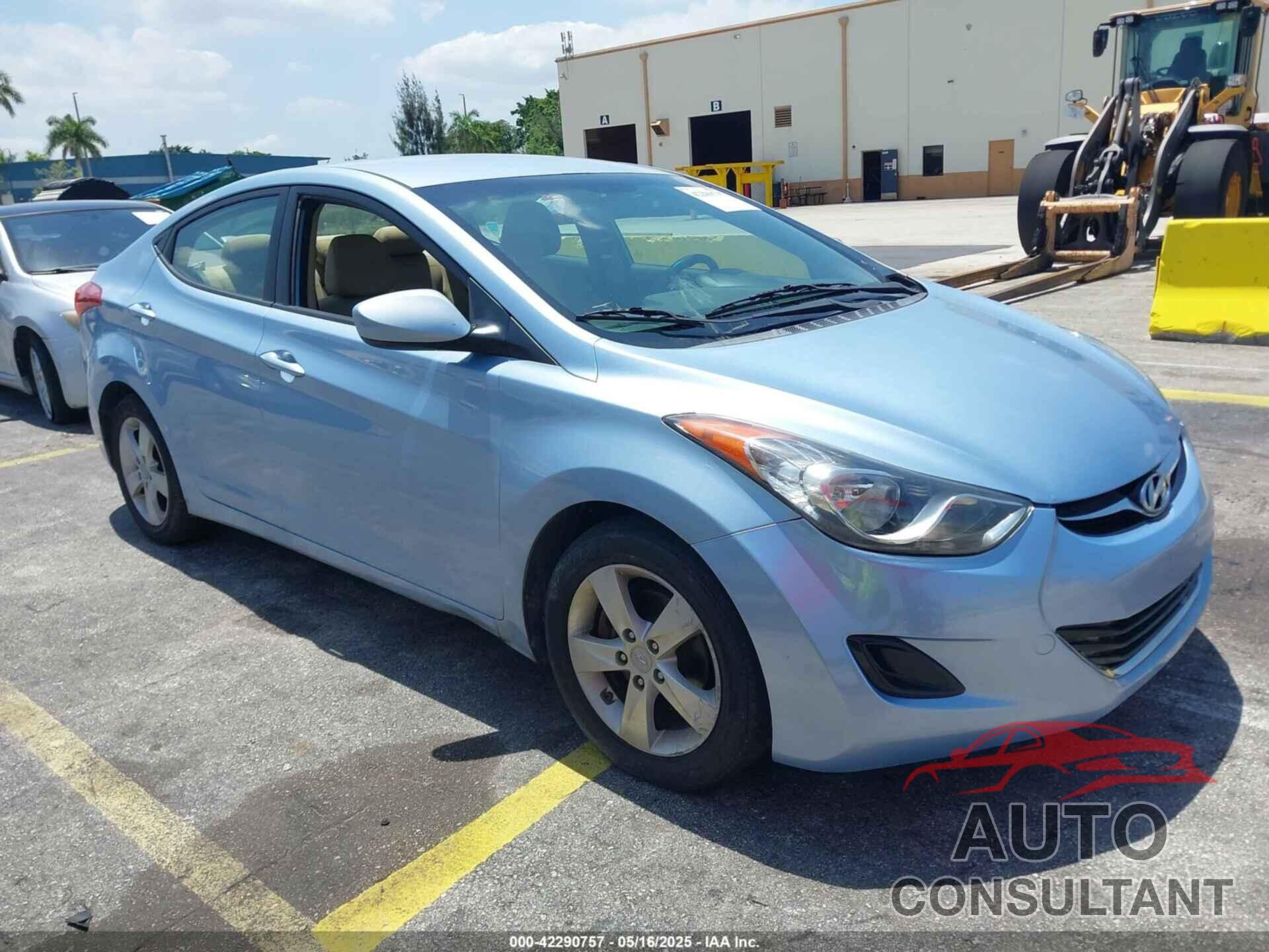 HYUNDAI ELANTRA 2011 - KMHDH4AE2BU099665