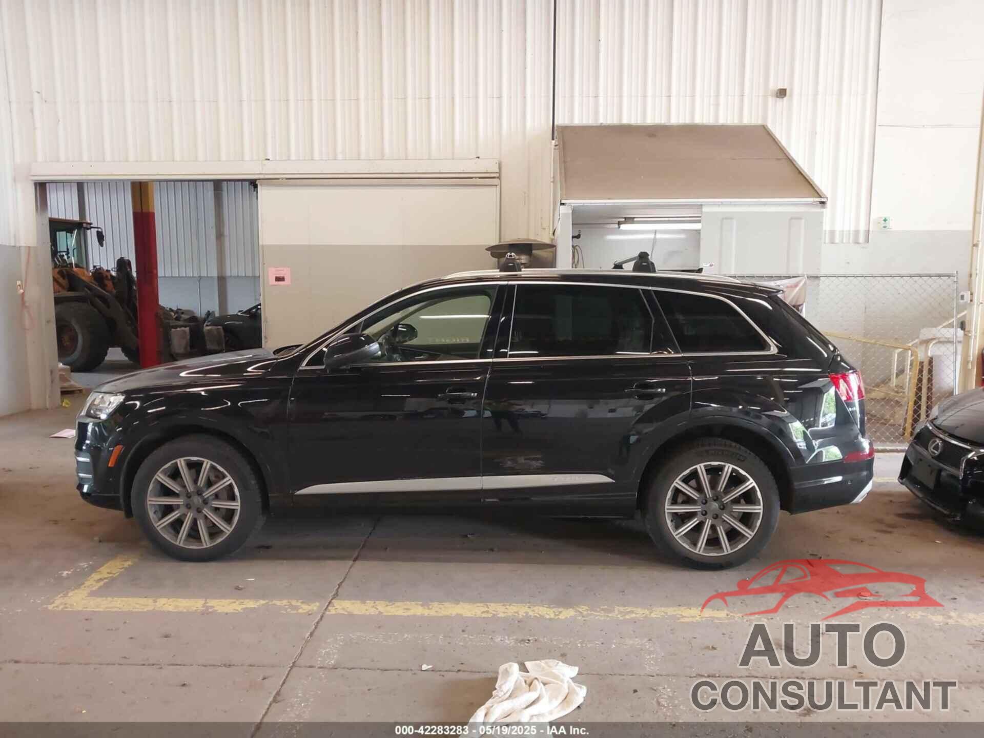 AUDI Q7 2019 - WA1LAAF73KD020866