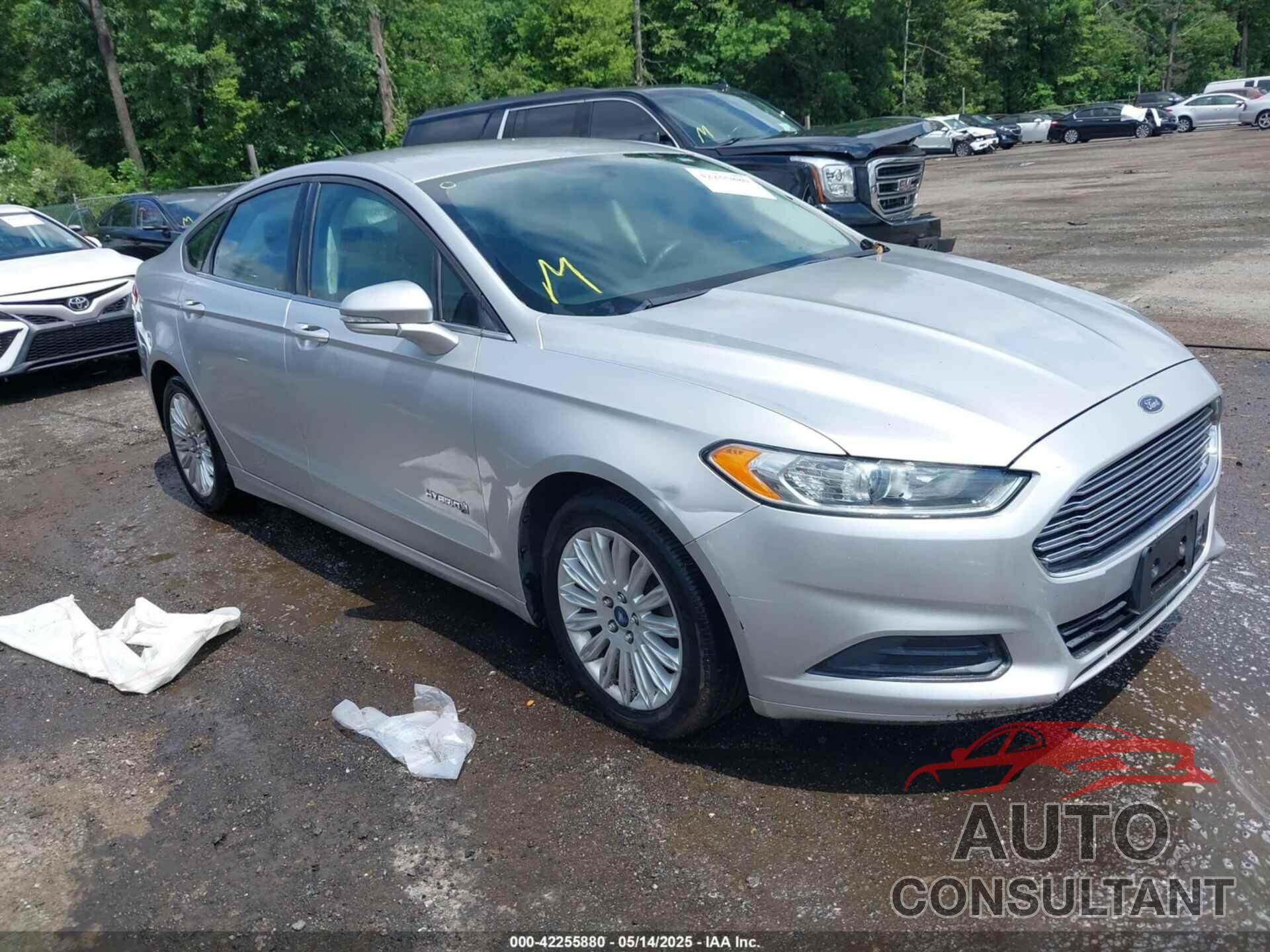 FORD FUSION HYBRID 2013 - 3FA6P0LUXDR357055