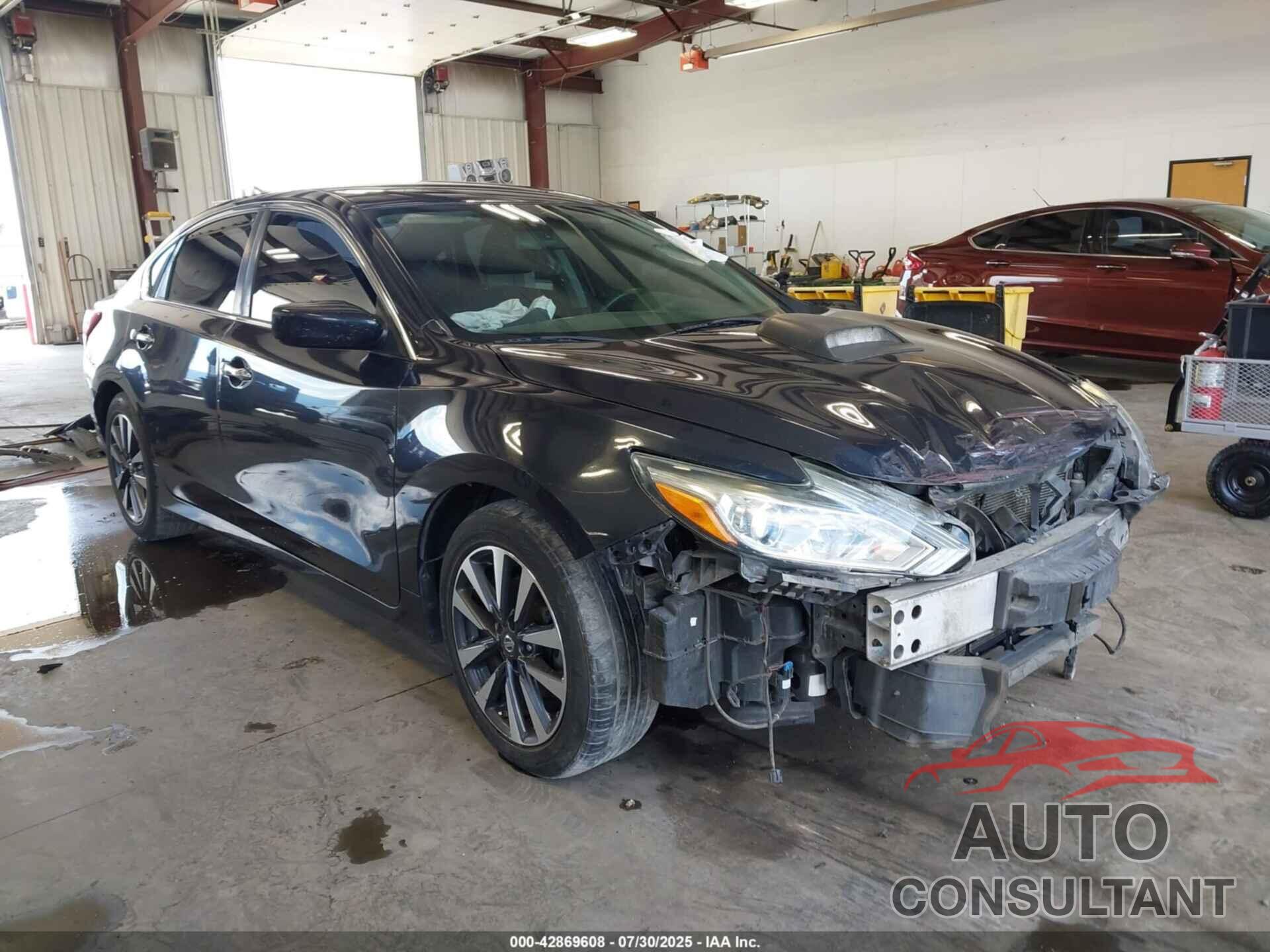 NISSAN ALTIMA 2017 - 1N4AL3AP8HC210080