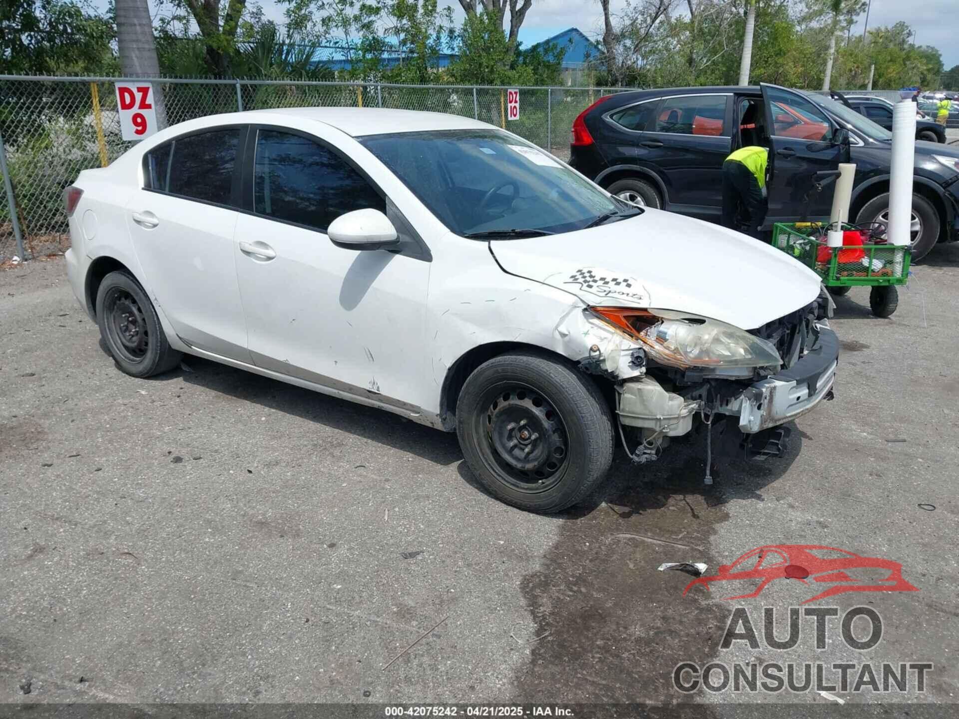 MAZDA MAZDA3 2013 - JM1BL1TF3D1795969