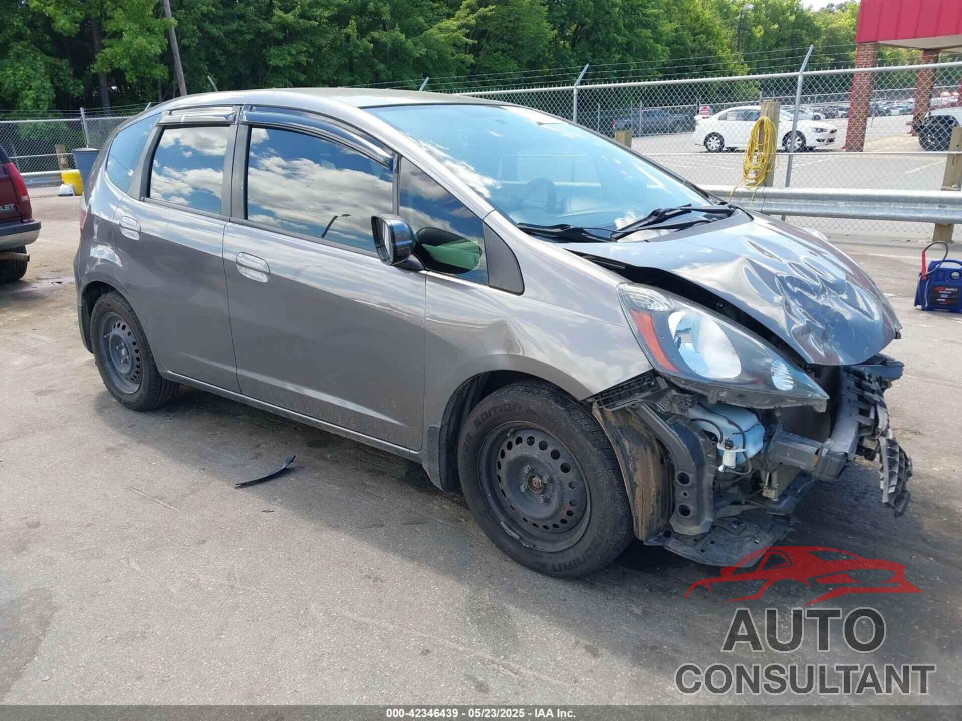 HONDA FIT 2013 - JHMGE8H33DC079955