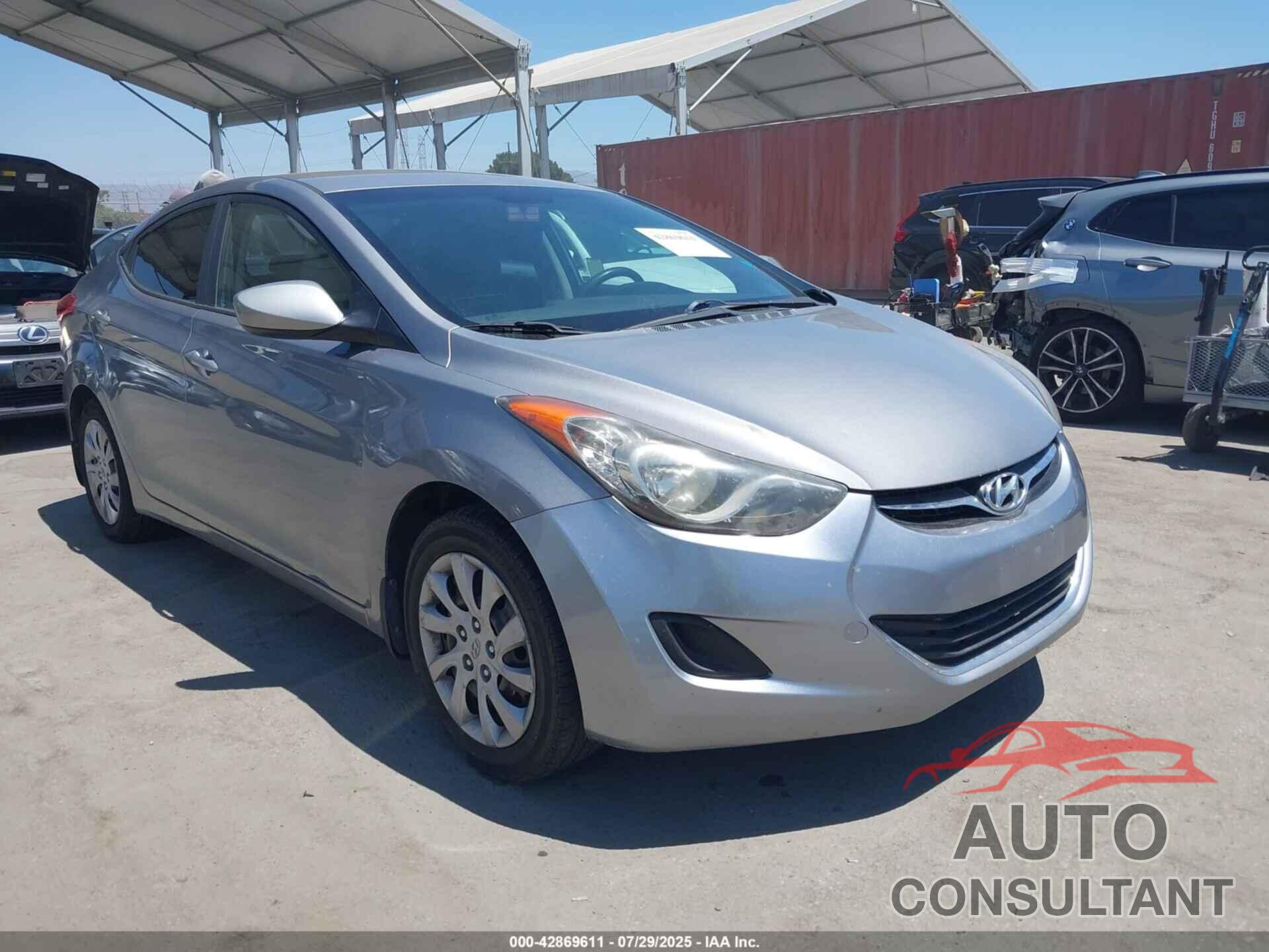 HYUNDAI ELANTRA 2012 - KMHDH4AE3CU447653