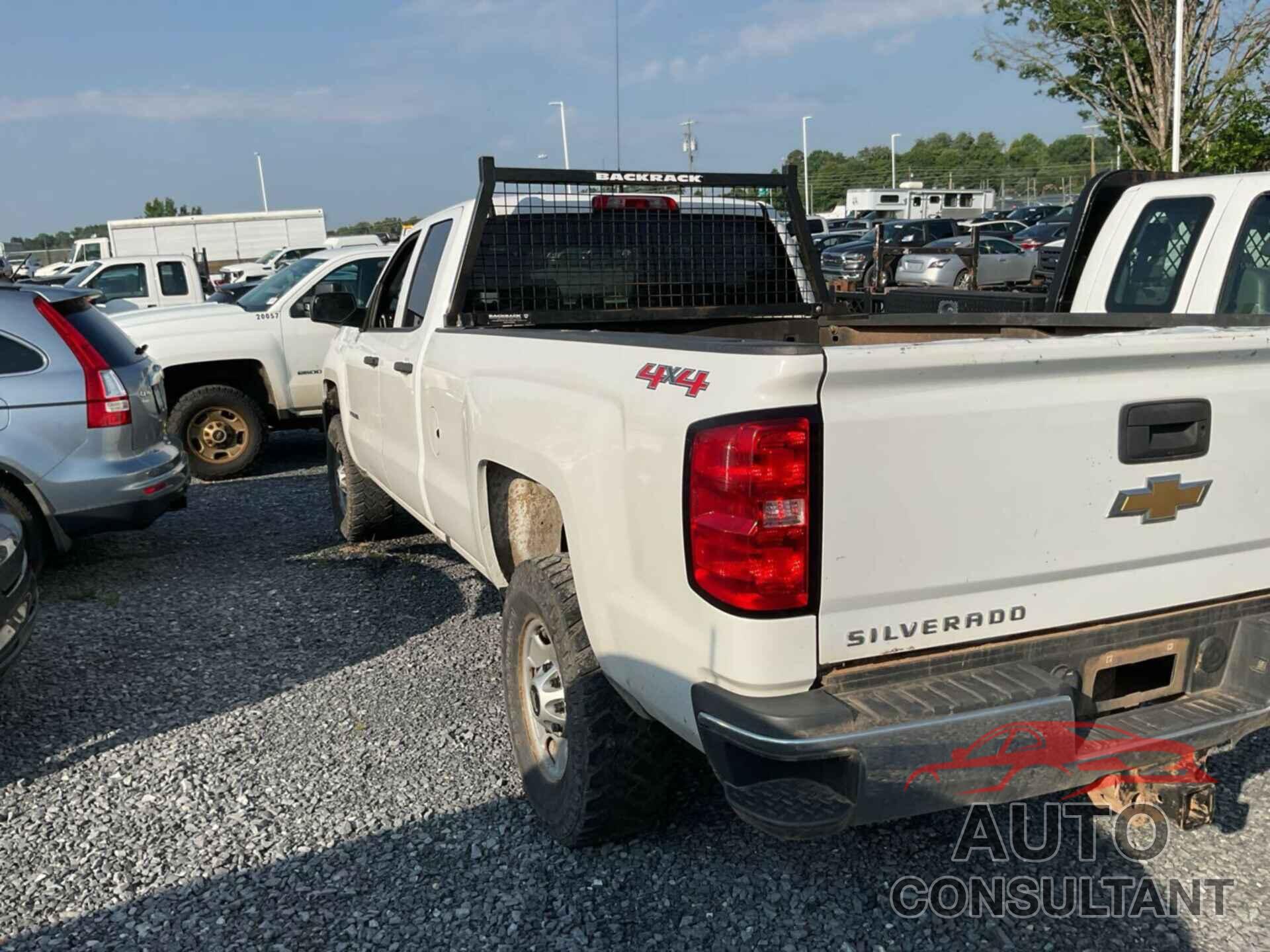 CHEVROLET SILVERADO 2500HD 2017 - 1GC2KUEG6HZ303839