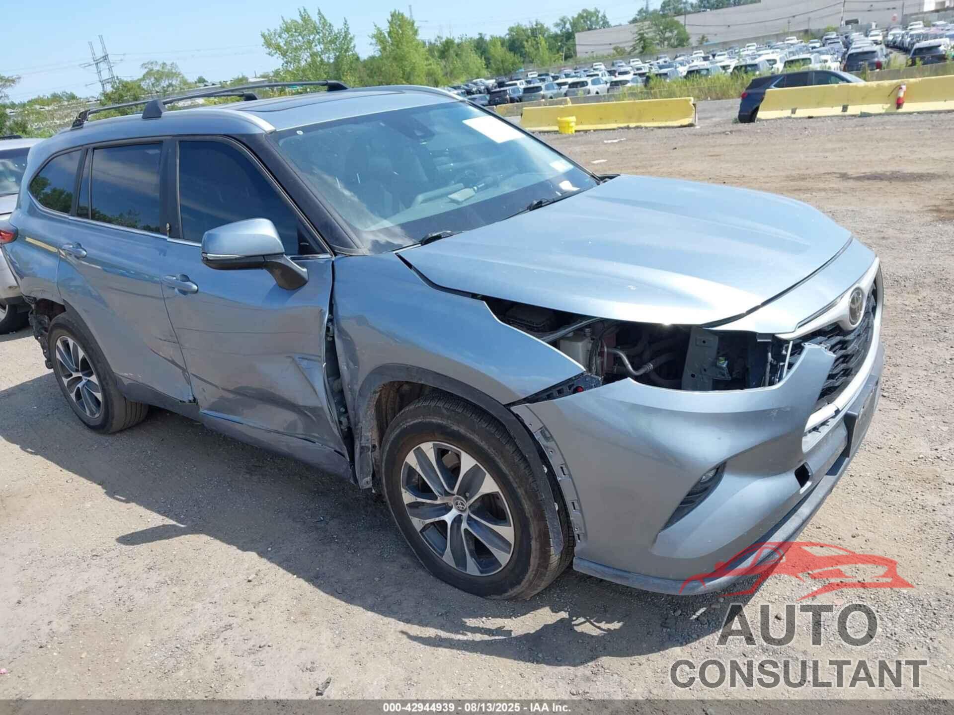 TOYOTA HIGHLANDER 2023 - 5TDKDRBH1PS013514