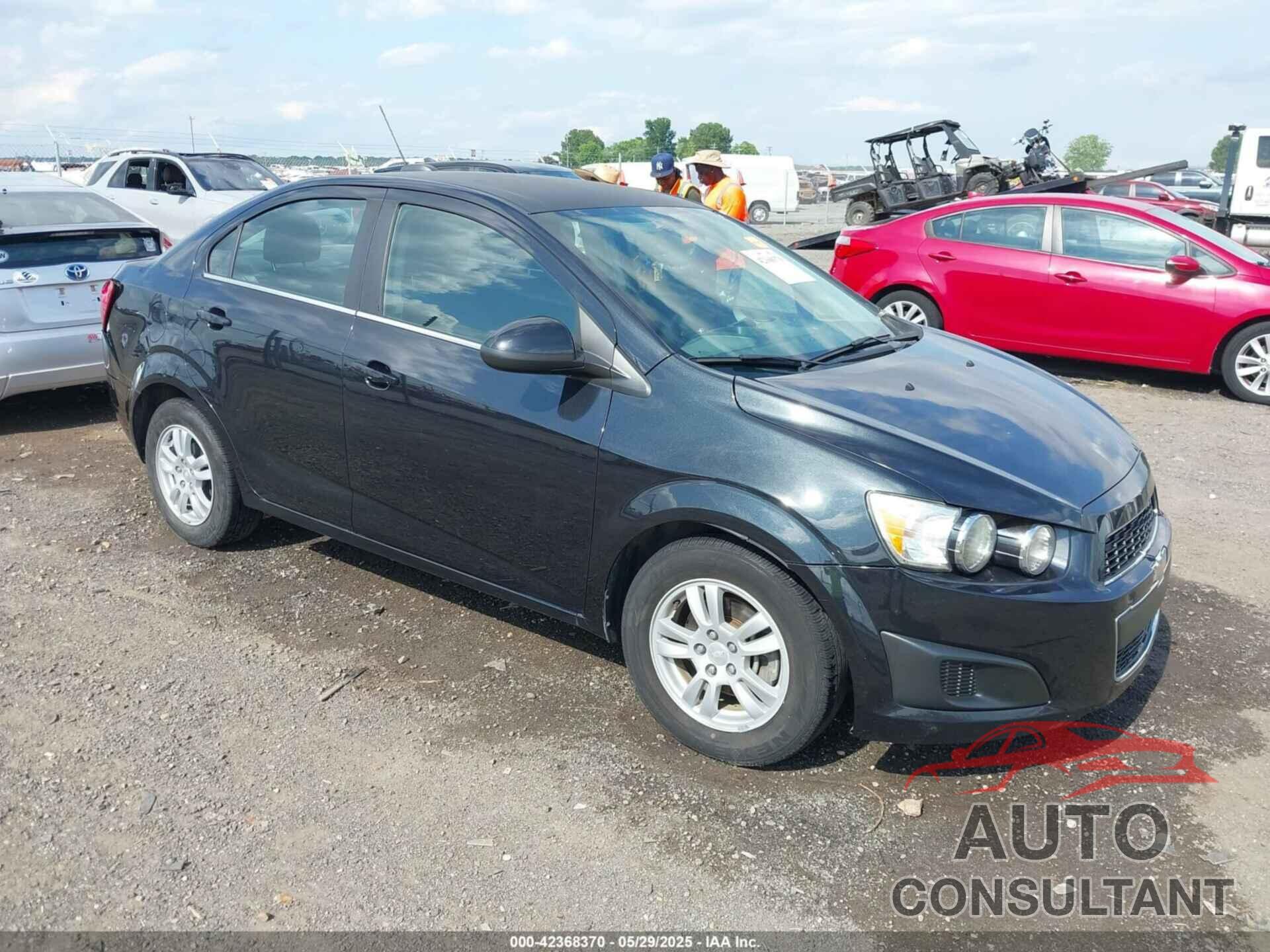CHEVROLET SONIC 2015 - 1G1JC5SH7F4131397