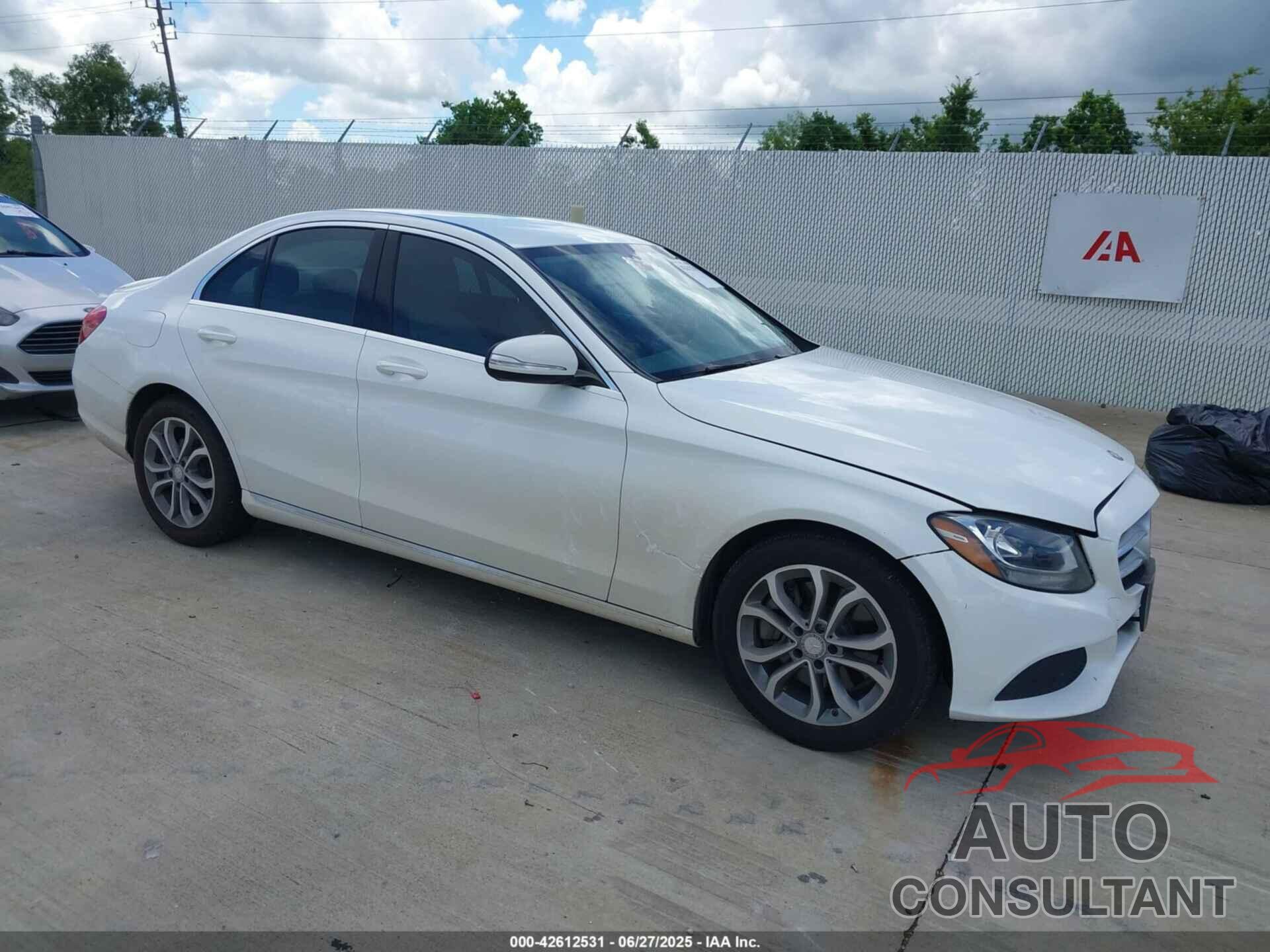 MERCEDES-BENZ C 300 2015 - 55SWF4JB3FU047807