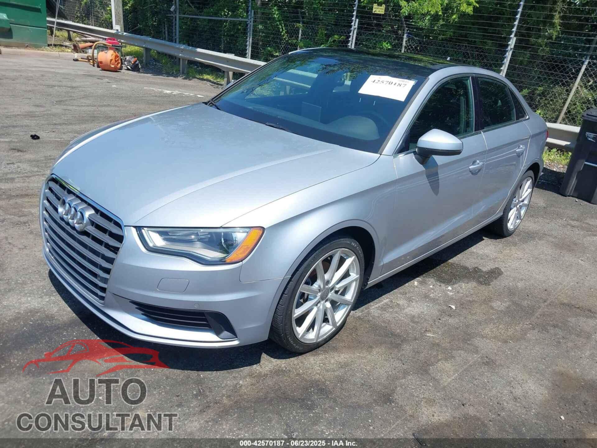 AUDI A3 2015 - WAUCJGFF8F1053690