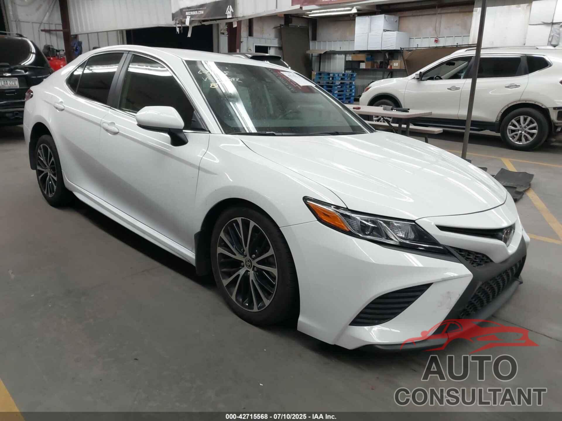 TOYOTA CAMRY 2020 - 4T1G11BK5LU011892