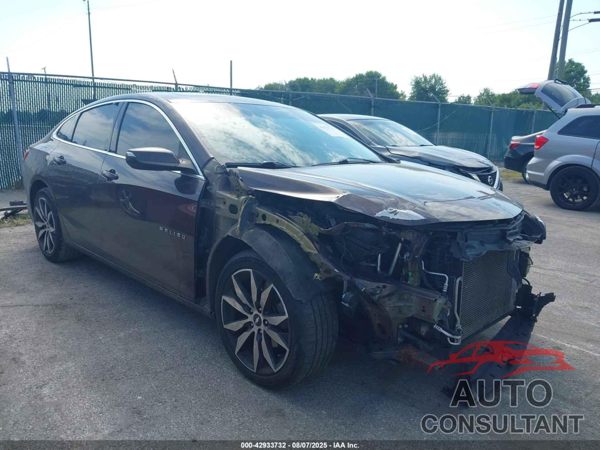 CHEVROLET MALIBU 2016 - 1G1ZE5ST8GF272387