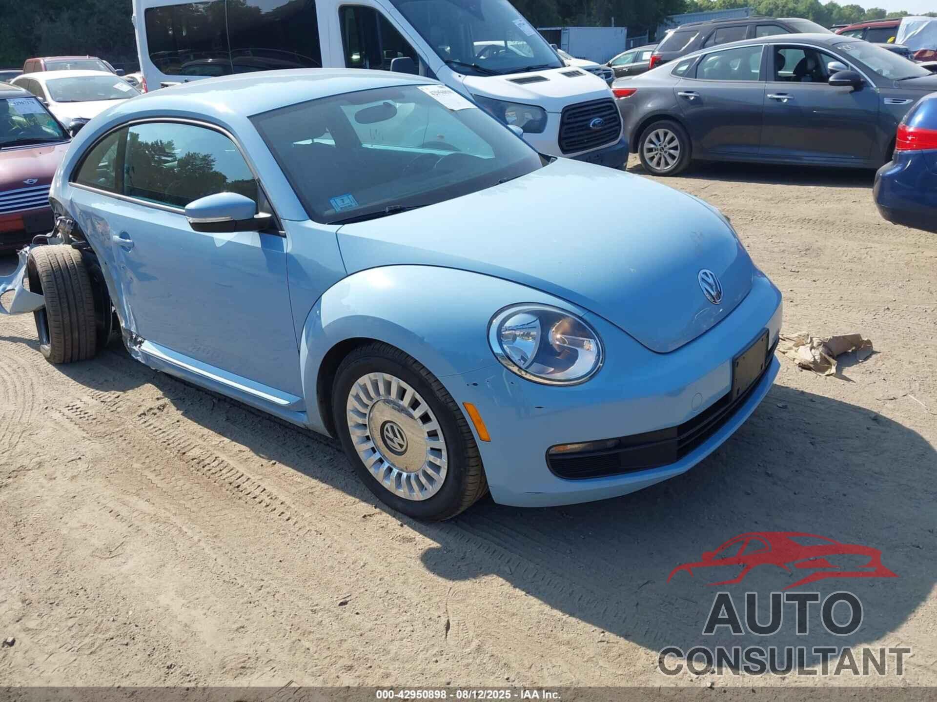 VOLKSWAGEN BEETLE 2014 - 3VWJ17AT6EM666445