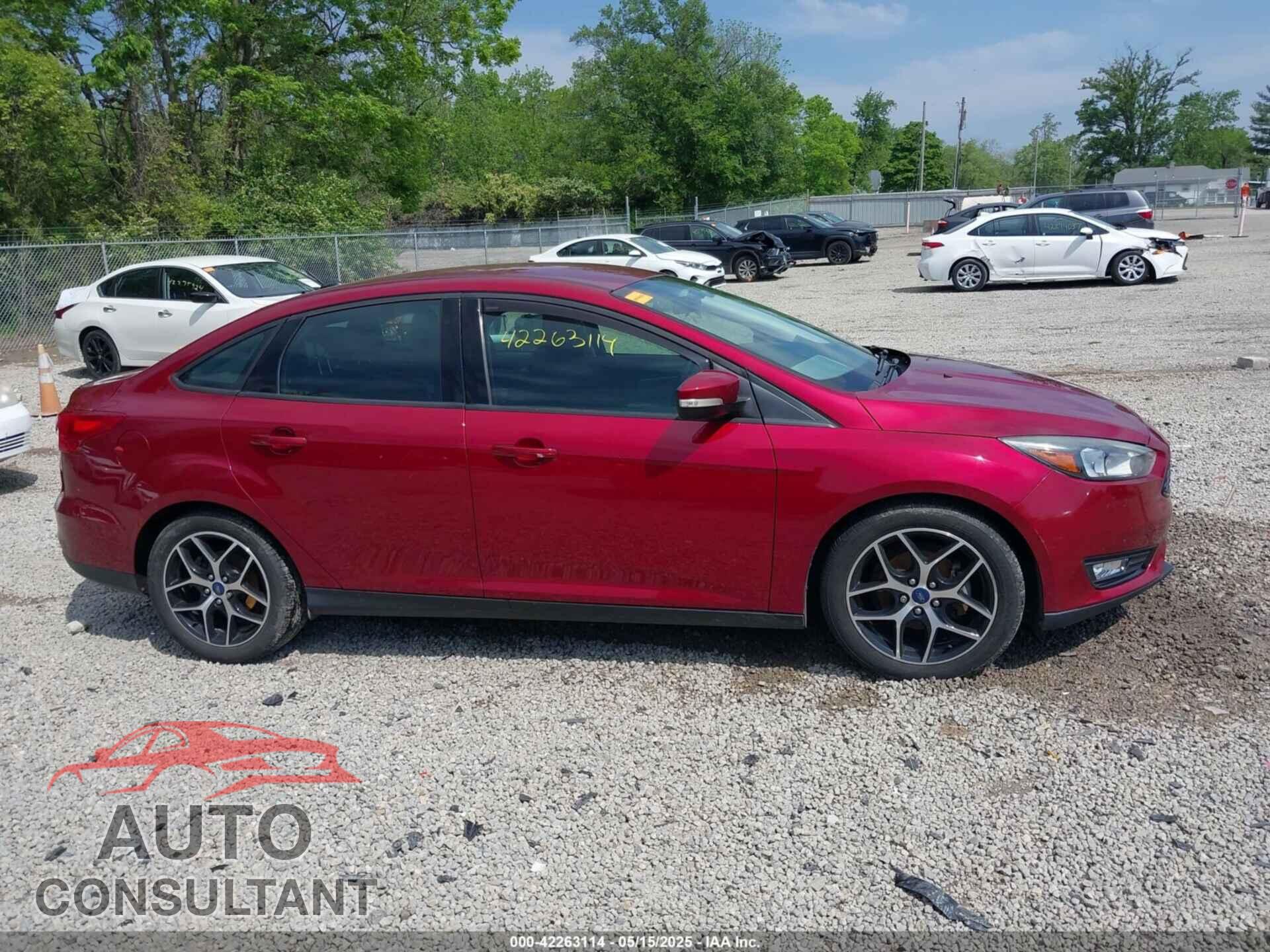 FORD FOCUS 2017 - 1FADP3FE7HL340876