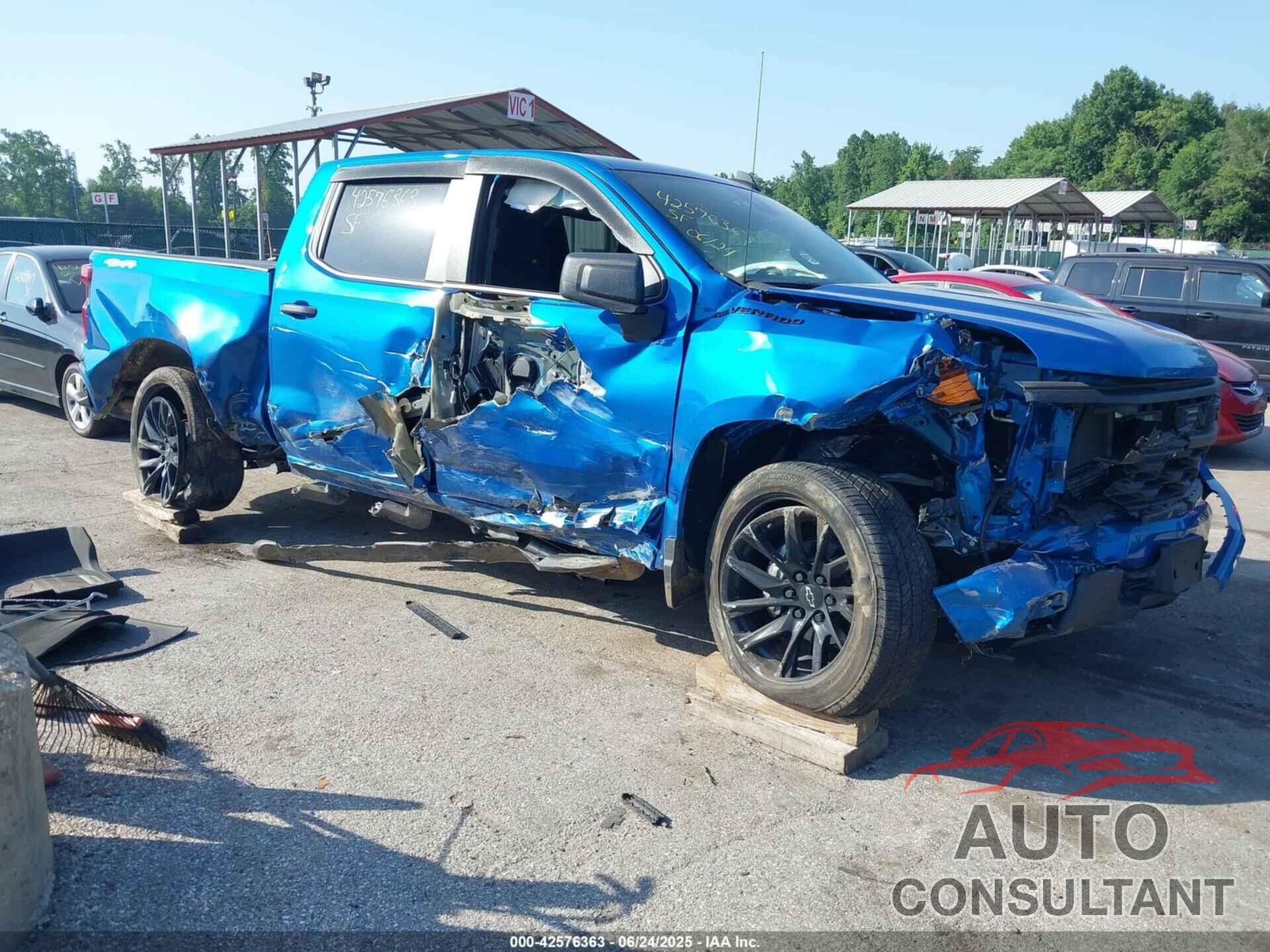 CHEVROLET SILVERADO 2023 - 1GCPDBEK5PZ279072