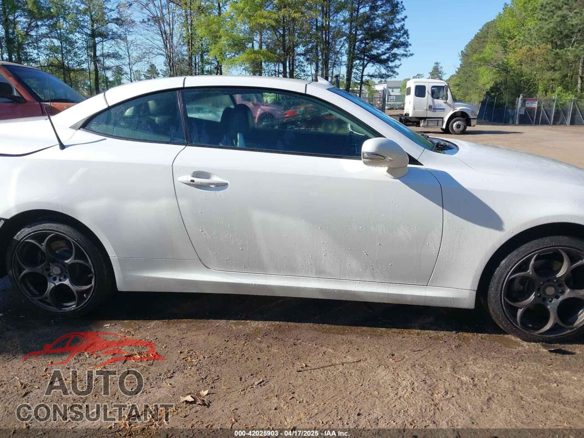 LEXUS IS 250C 2012 - JTHFF2C20C2524497