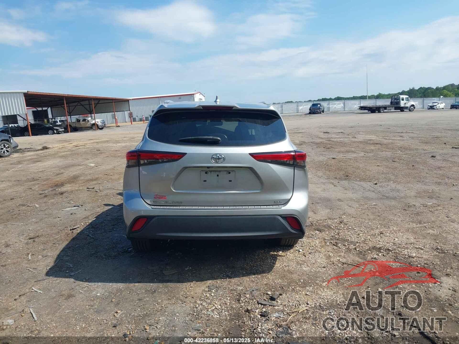 TOYOTA HIGHLANDER 2022 - 5TDGZRAH6NS092054