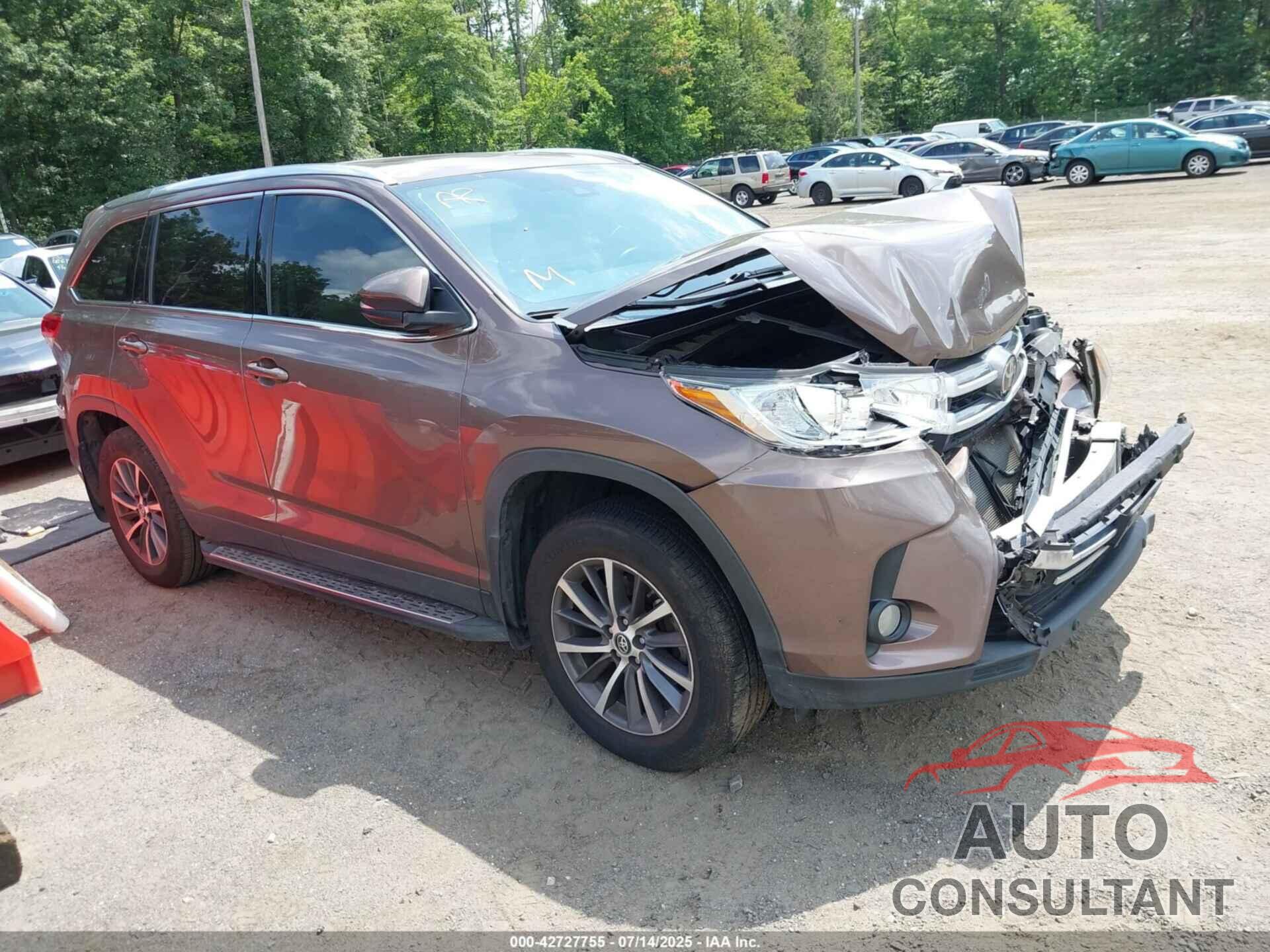 TOYOTA HIGHLANDER 2019 - 5TDJZRFH5KS716369