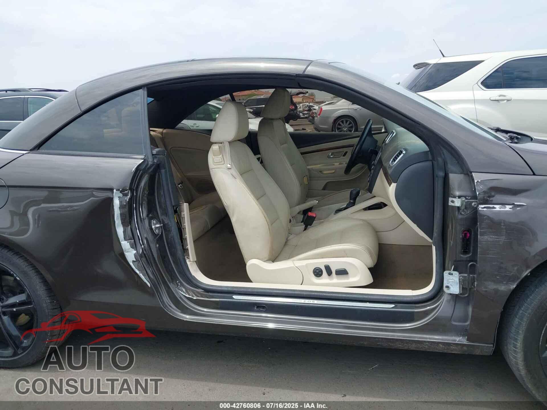 VOLKSWAGEN EOS 2012 - WVWFW7AH3CV009935