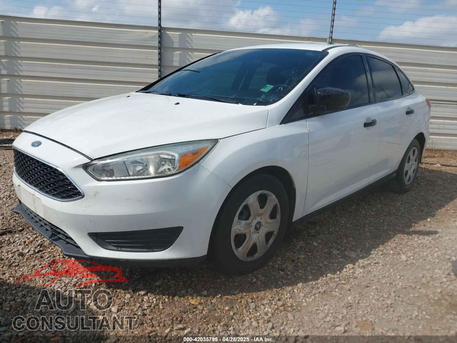 FORD FOCUS 2017 - 1FADP3E21HL201625