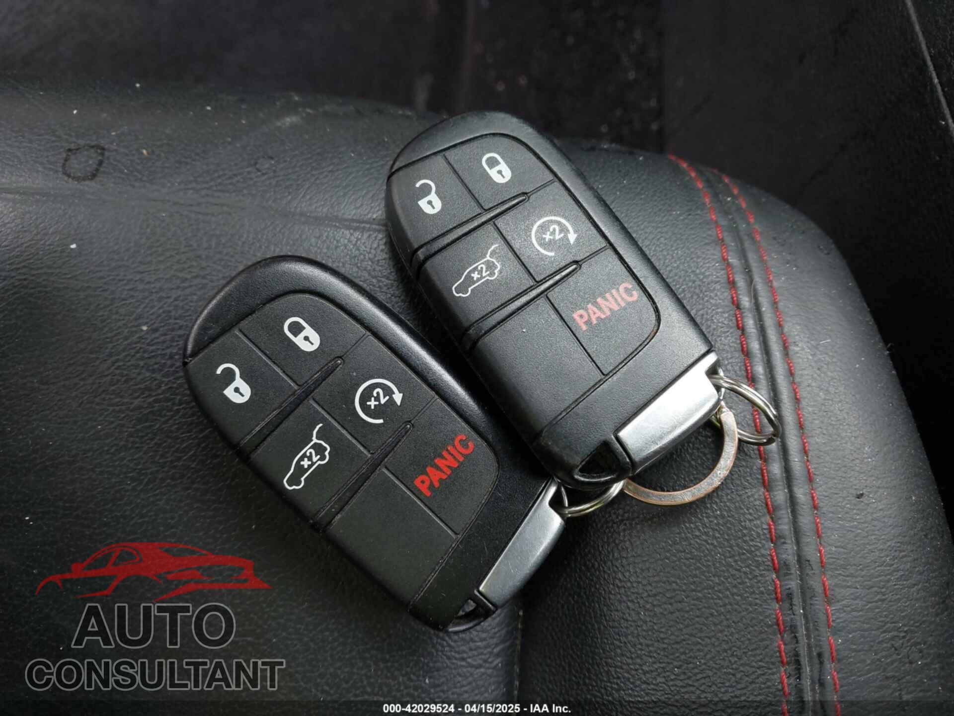 DODGE DURANGO 2018 - 1C4RDJDG1JC101816