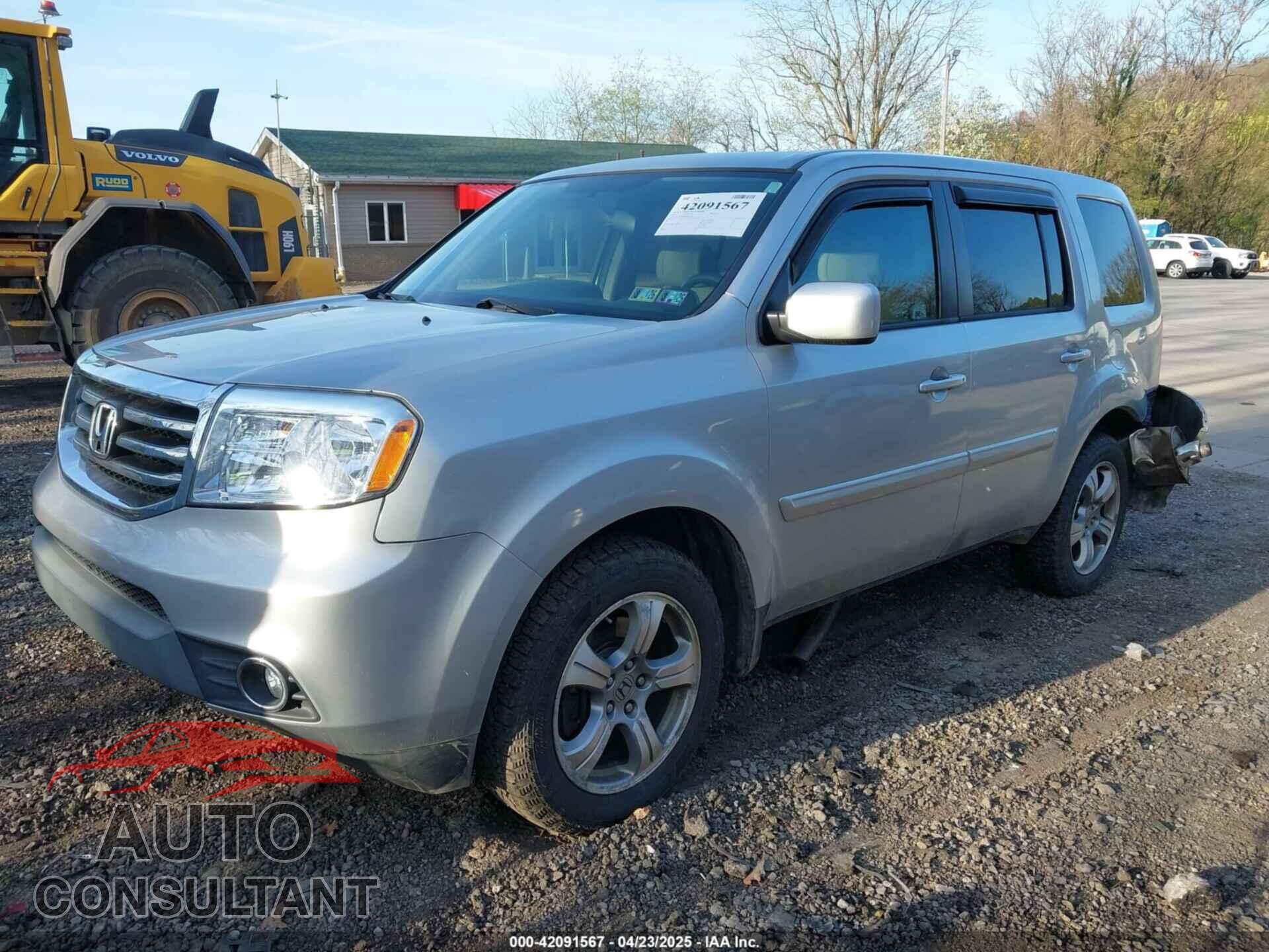 HONDA PILOT 2013 - 5FNYF4H45DB041148