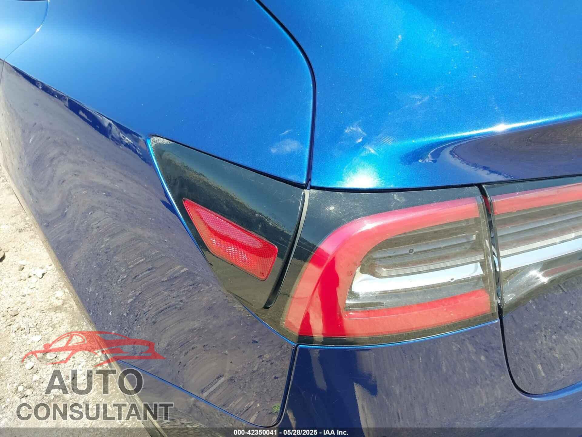TESLA MODEL 3 2019 - 5YJ3E1EA6KF324452