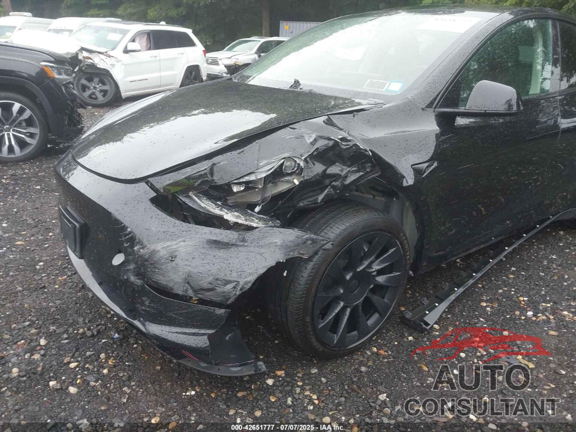 TESLA MODEL Y 2023 - 7SAYGDEE4PF857740