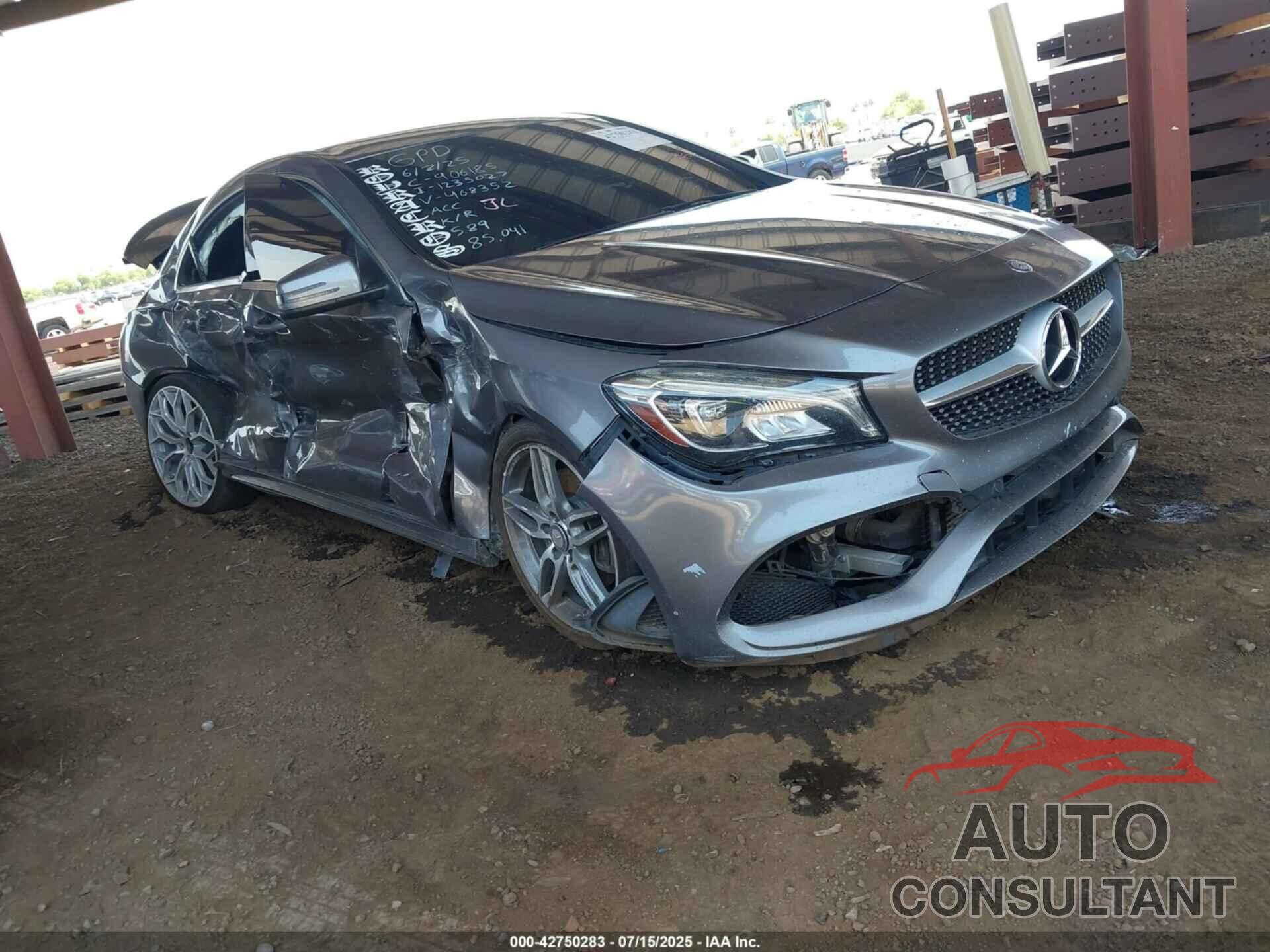 MERCEDES-BENZ CLA 250 2017 - WDDSJ4EB7HN468352