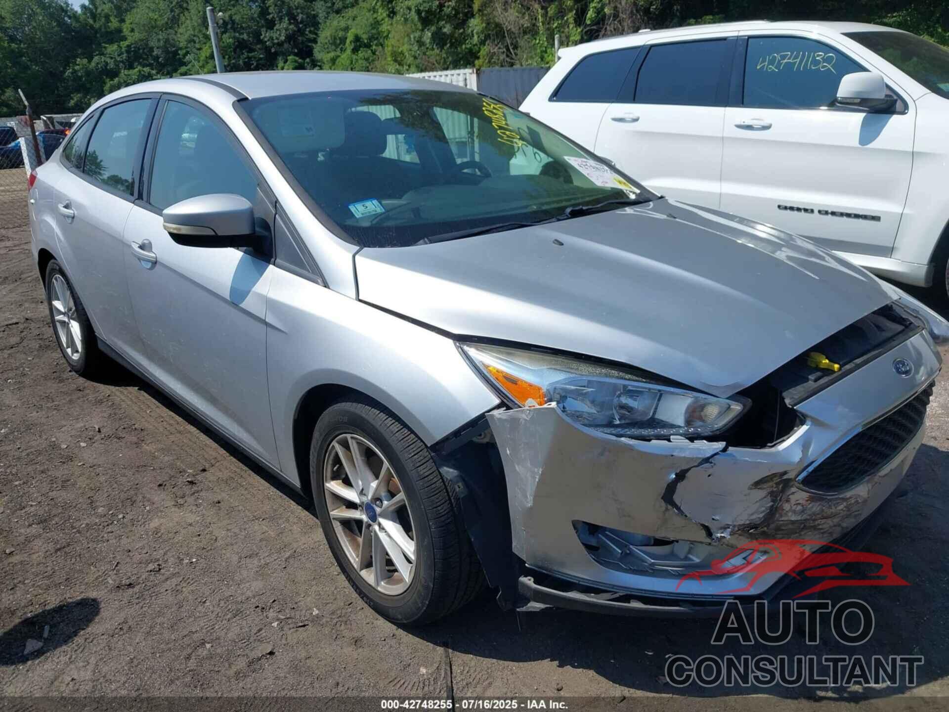 FORD FOCUS 2017 - 1FADP3F22HL316748