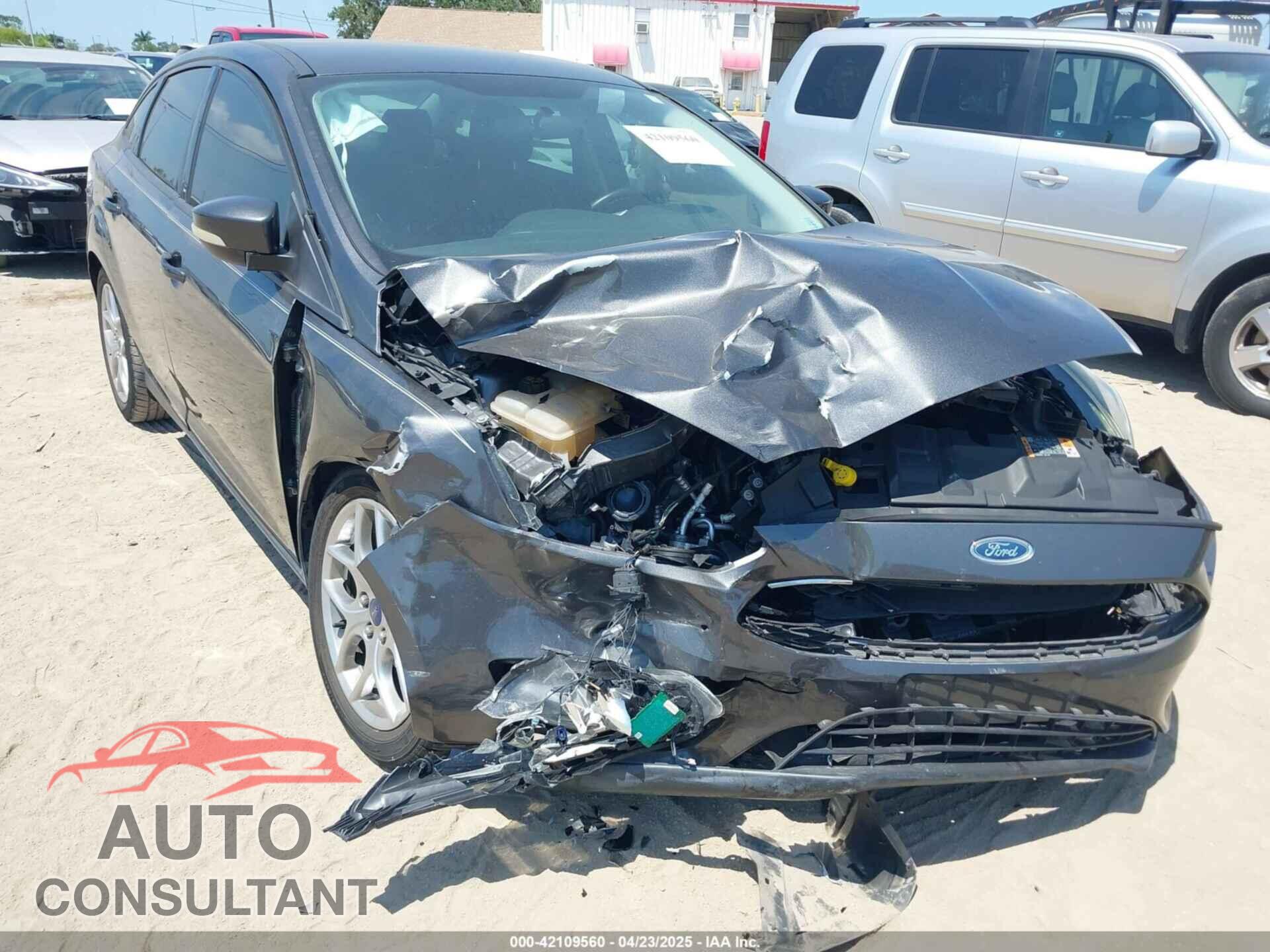 FORD FOCUS 2015 - 1FADP3F20FL215236
