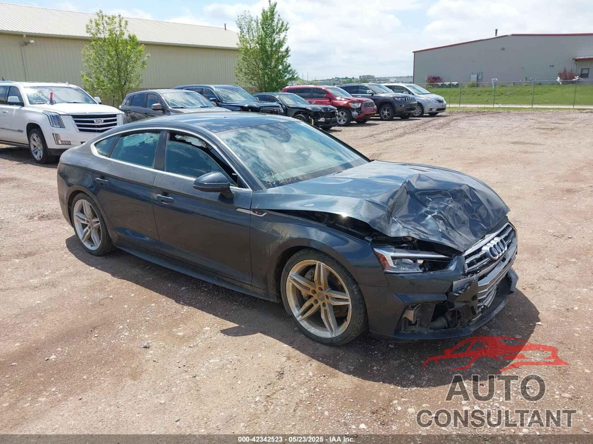 AUDI A5 2018 - WAUFNCF58JA092774