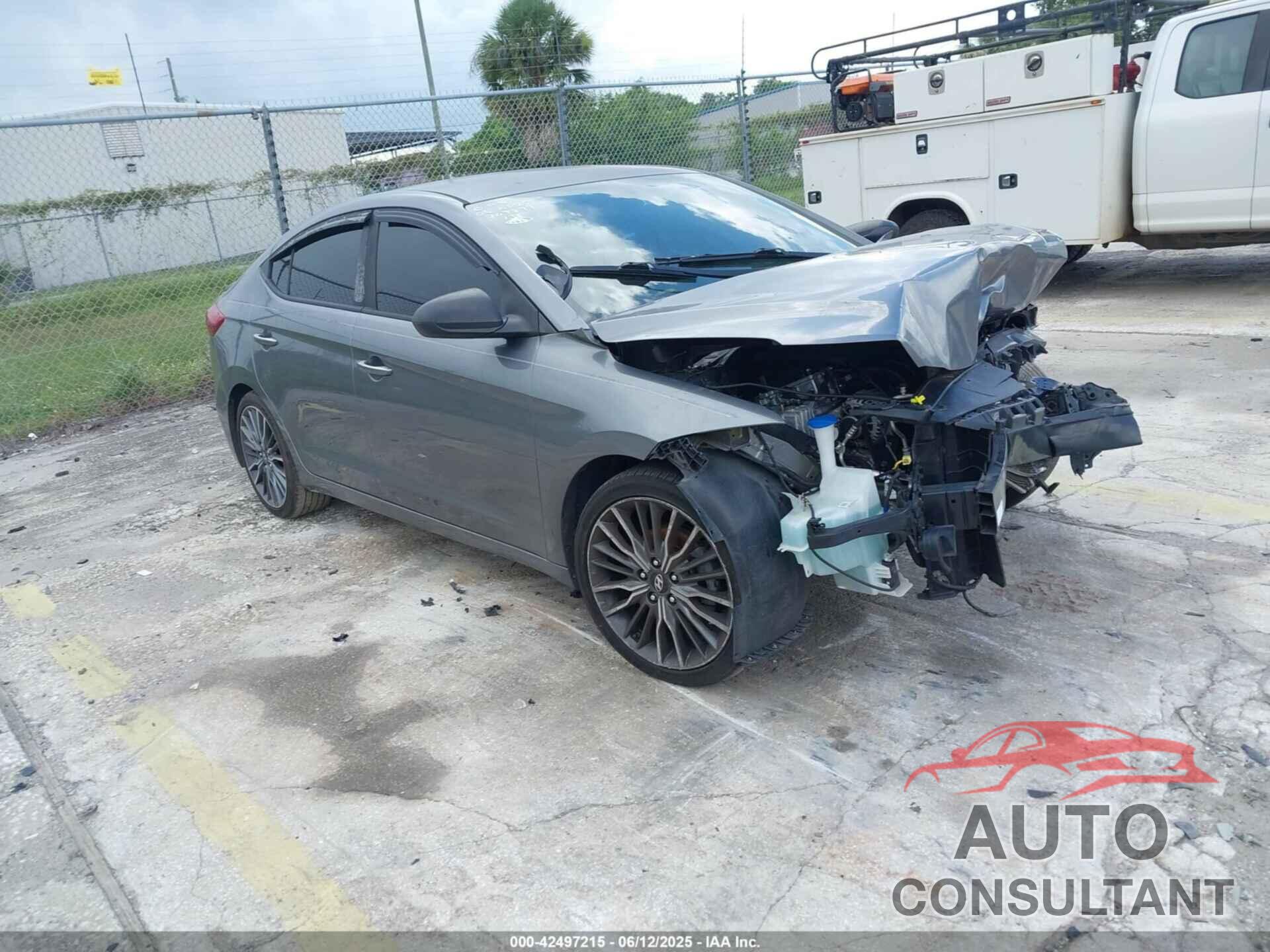 HYUNDAI ELANTRA 2018 - 5NPD74LF1JH310506