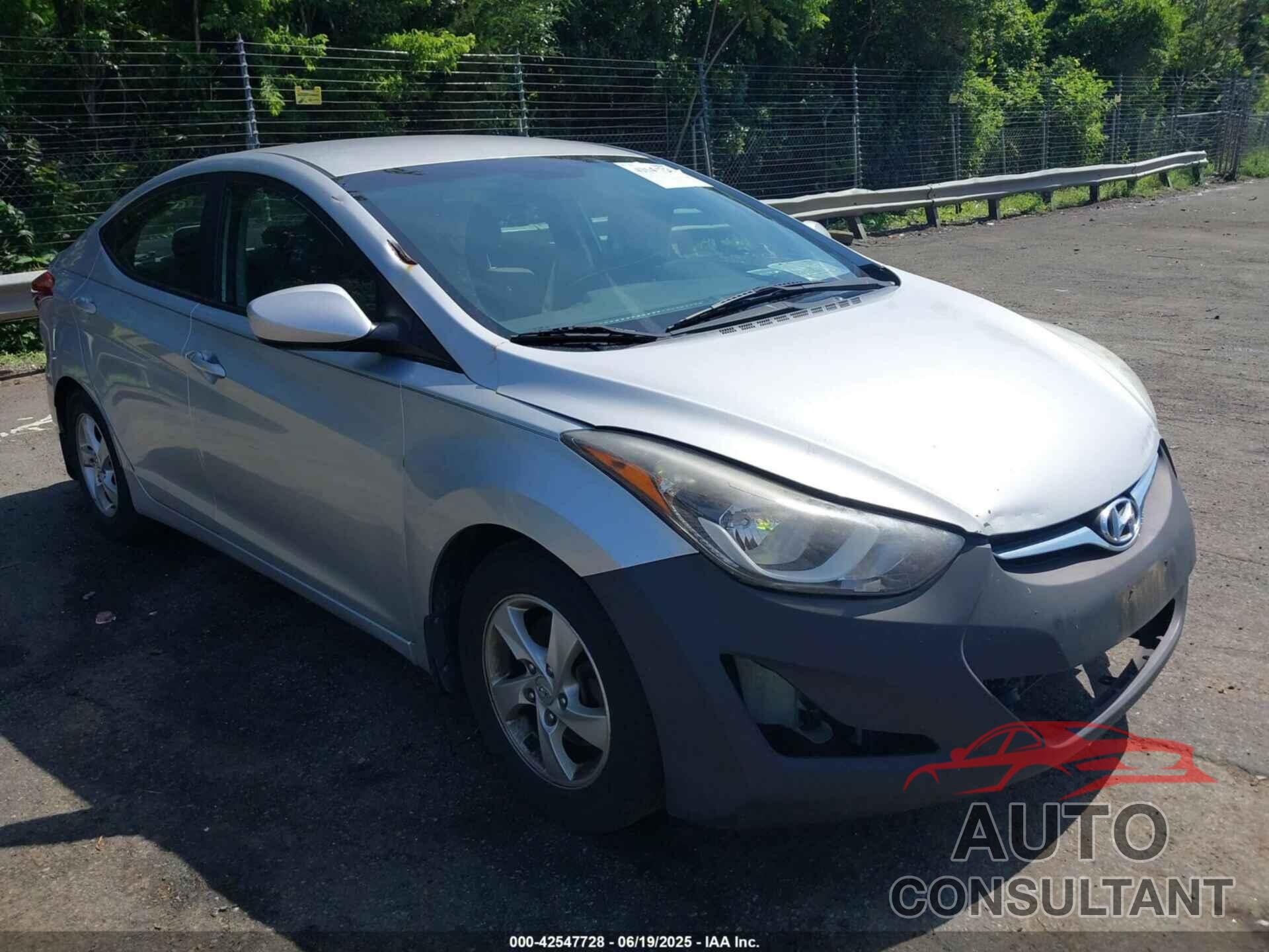 HYUNDAI ELANTRA 2015 - KMHDH4AE3FU310006