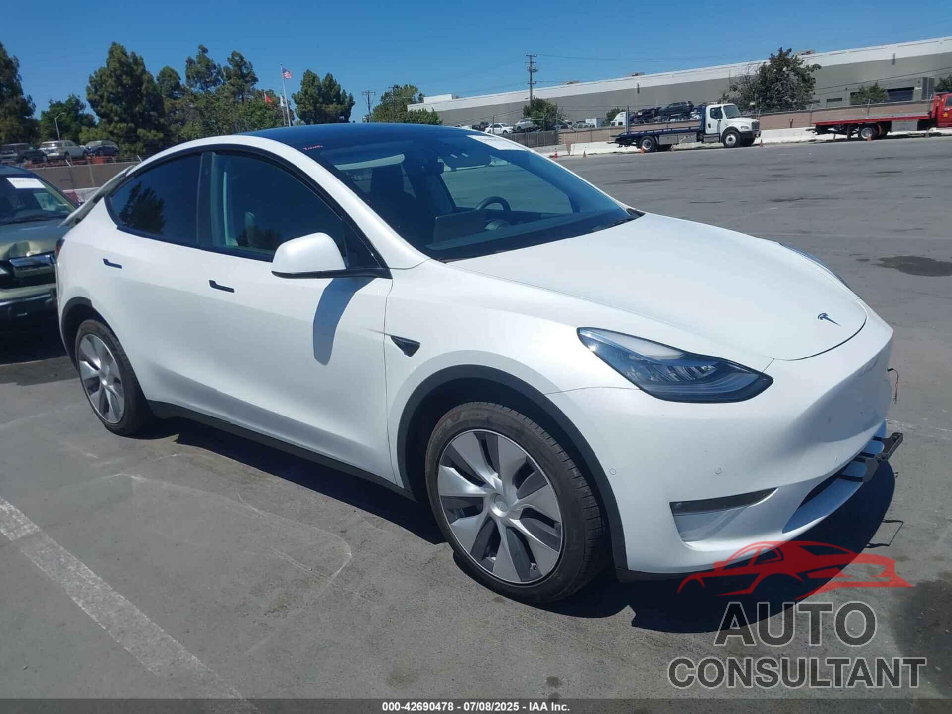 TESLA MODEL Y 2021 - 5YJYGDEE5MF207050