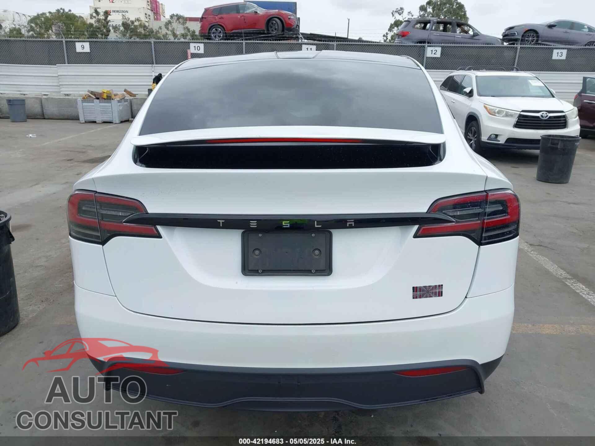 TESLA MODEL X 2023 - 7SAXCBE65PF400262