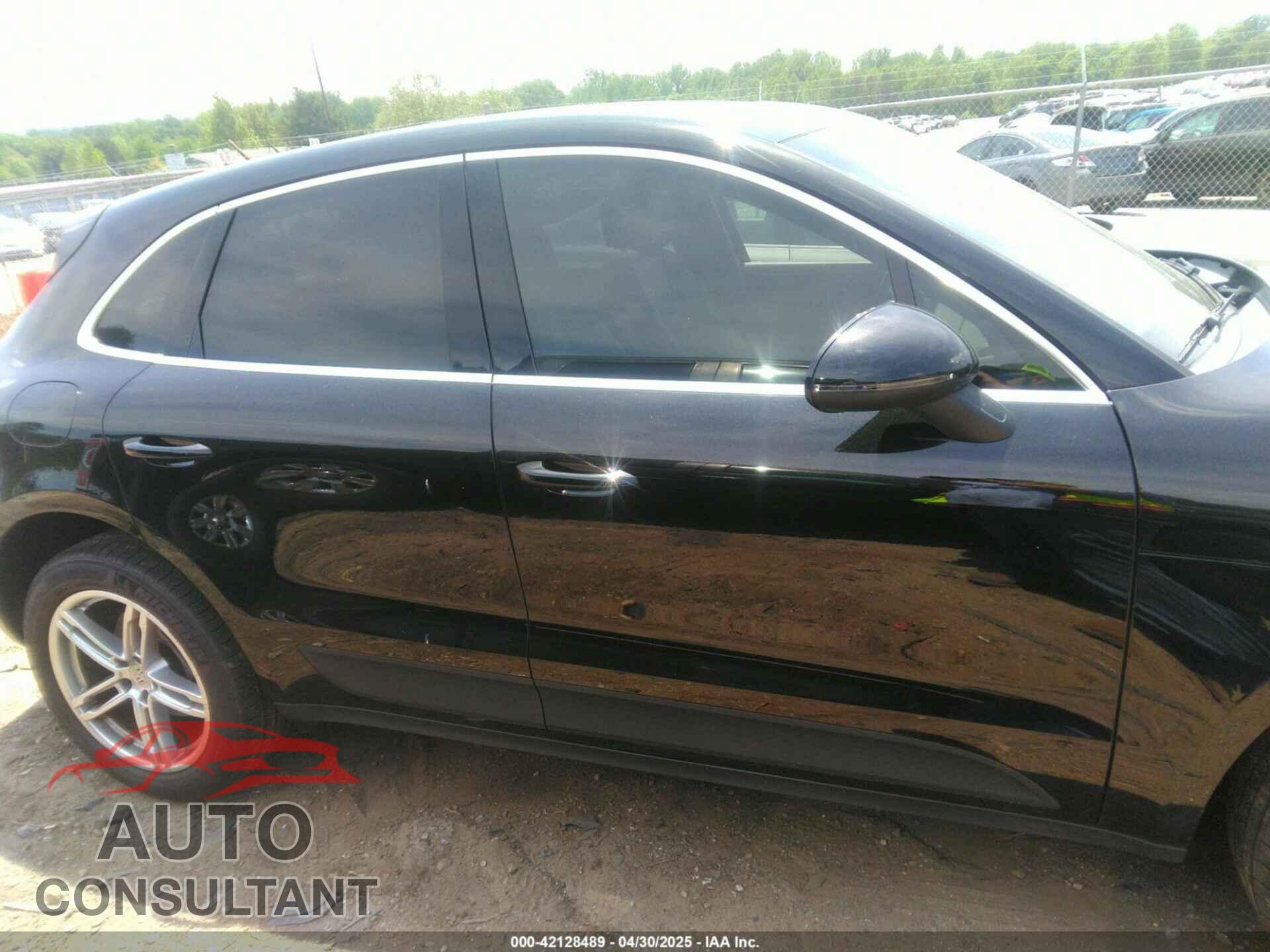 PORSCHE MACAN 2016 - WP1AB2A56GLB40663