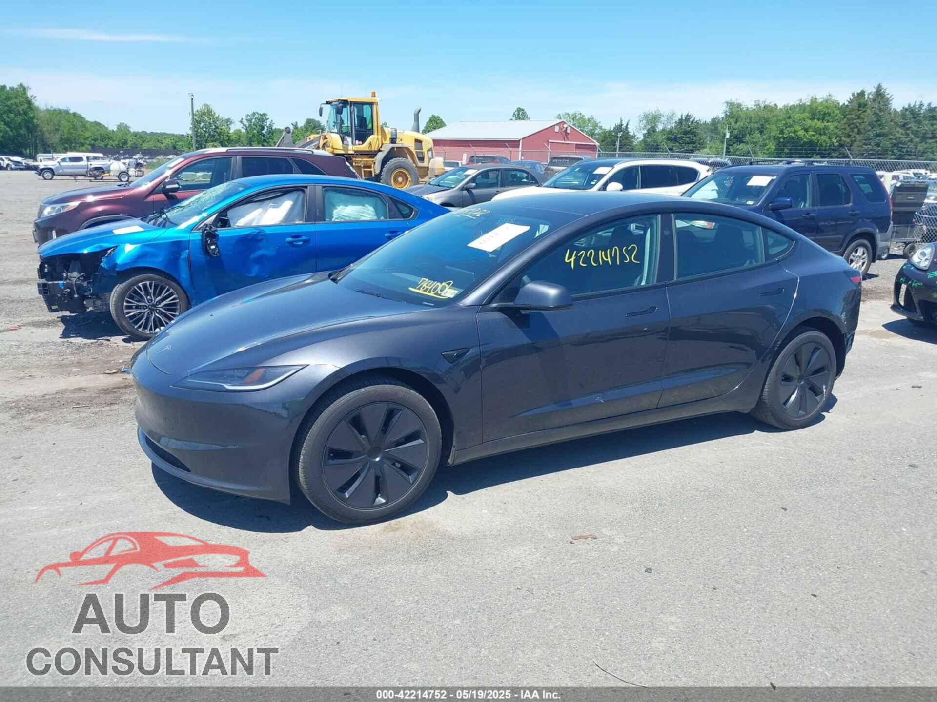 TESLA MODEL 3 2024 - 5YJ3E1EA3RF784002