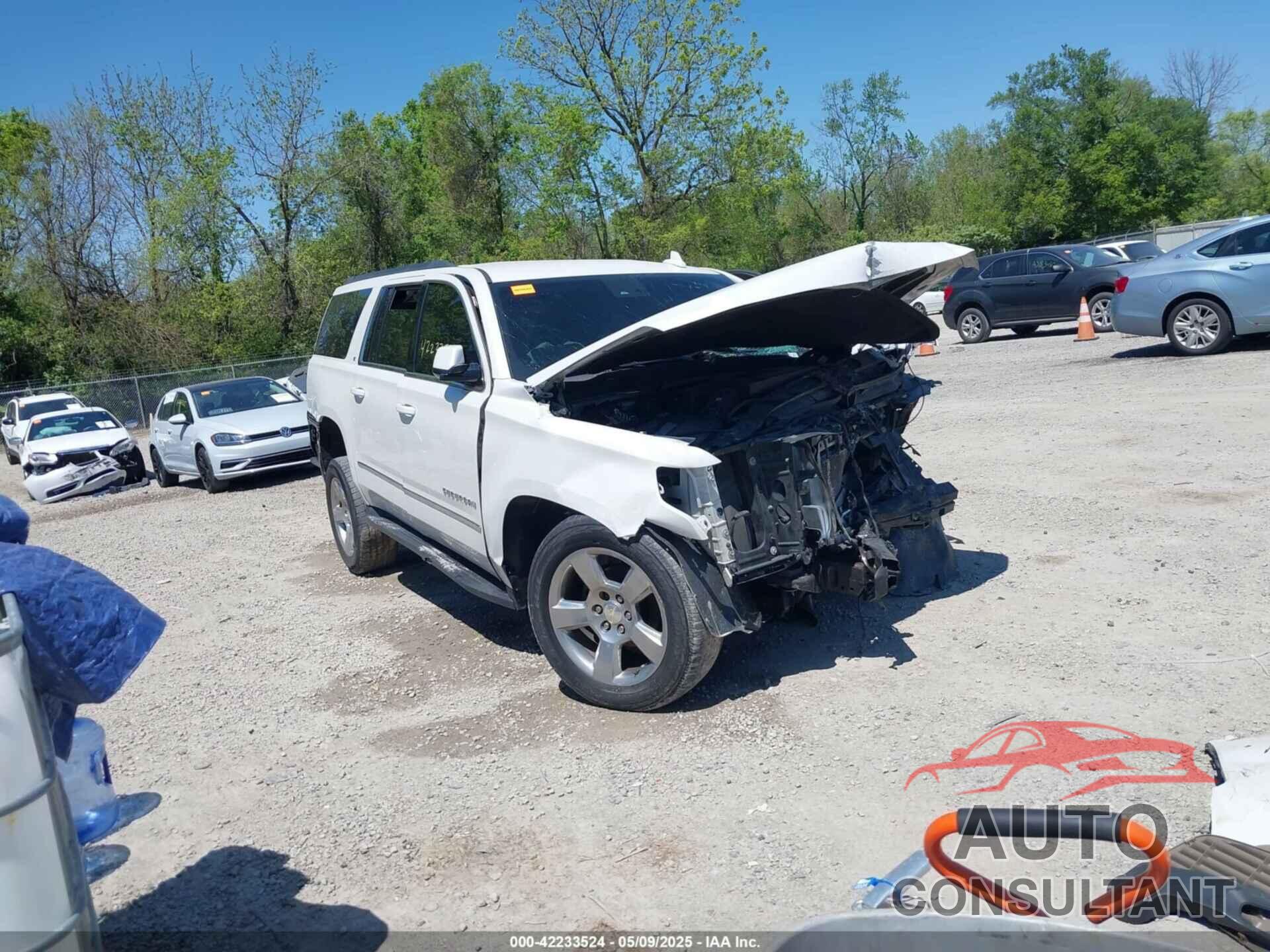 CHEVROLET SUBURBAN 2017 - 1GNSCHKC0HR252447