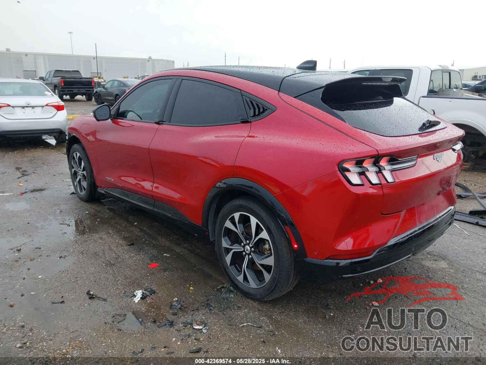 FORD MUSTANG MACH-E 2022 - 3FMTK3RM1NMA57631