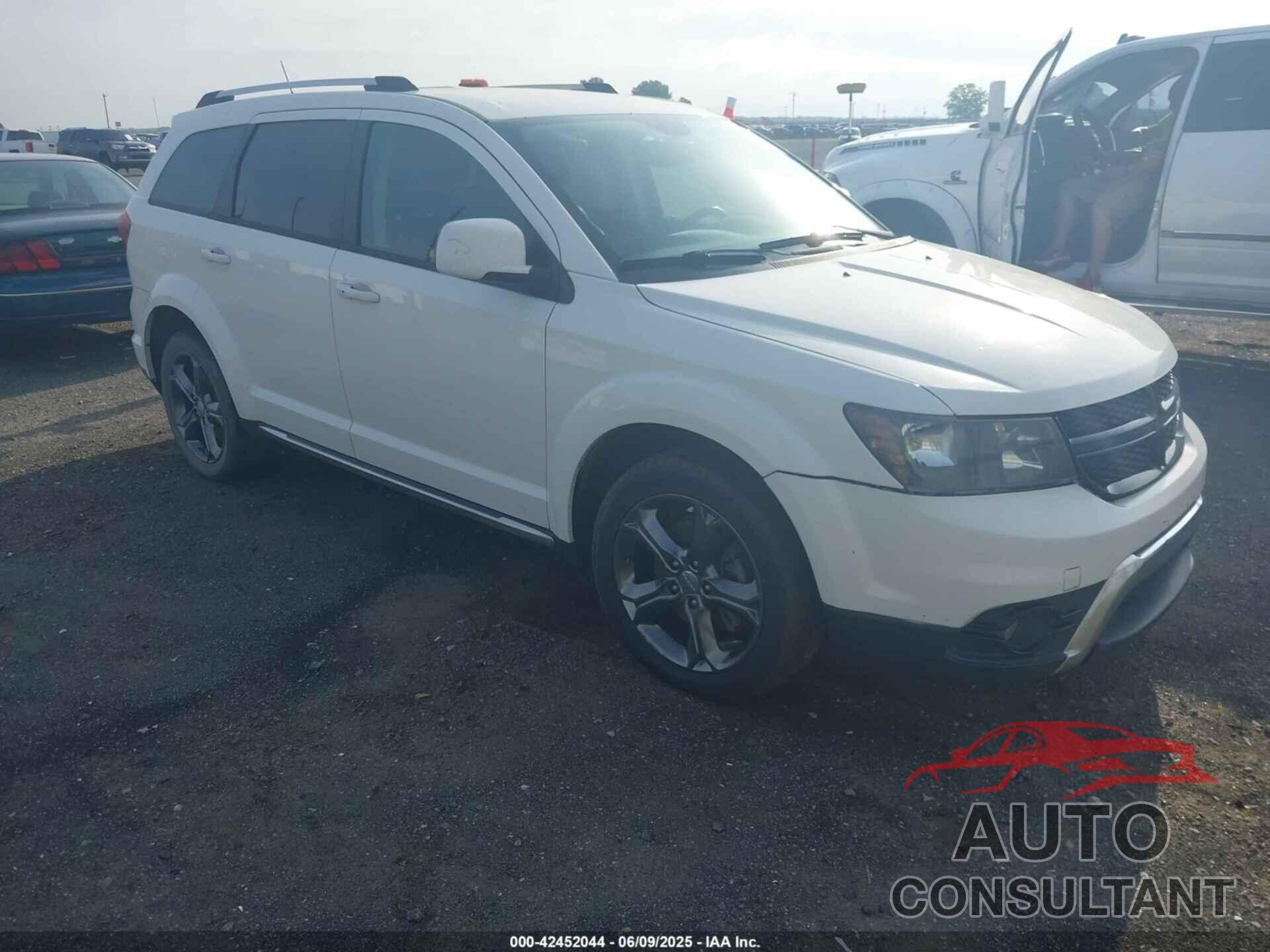 DODGE JOURNEY 2015 - 3C4PDCGG6FT588666