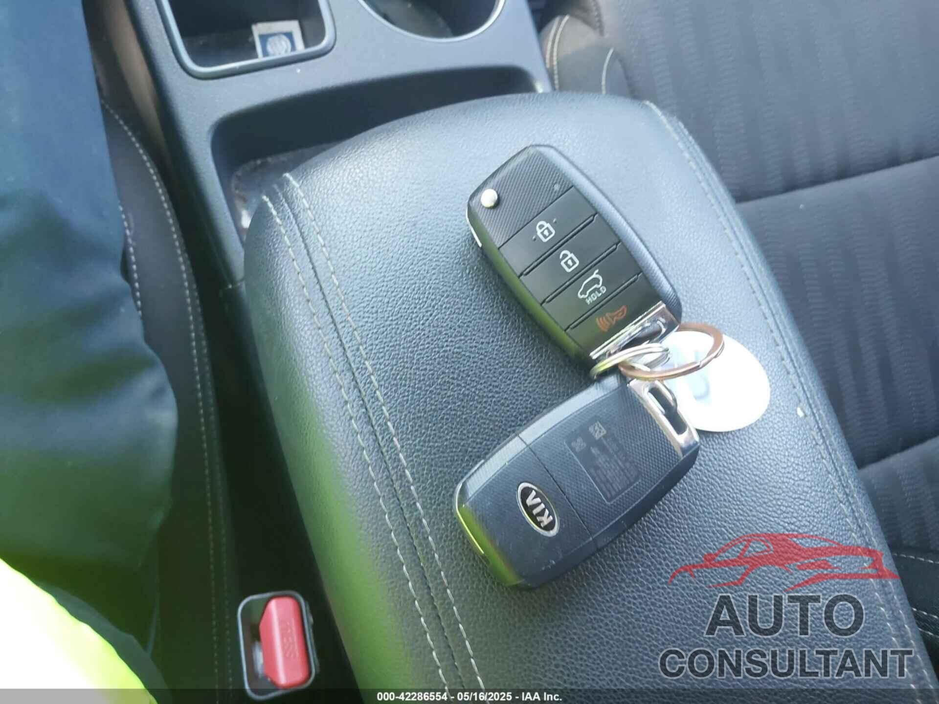 KIA SPORTAGE 2017 - KNDPMCAC1H7246006