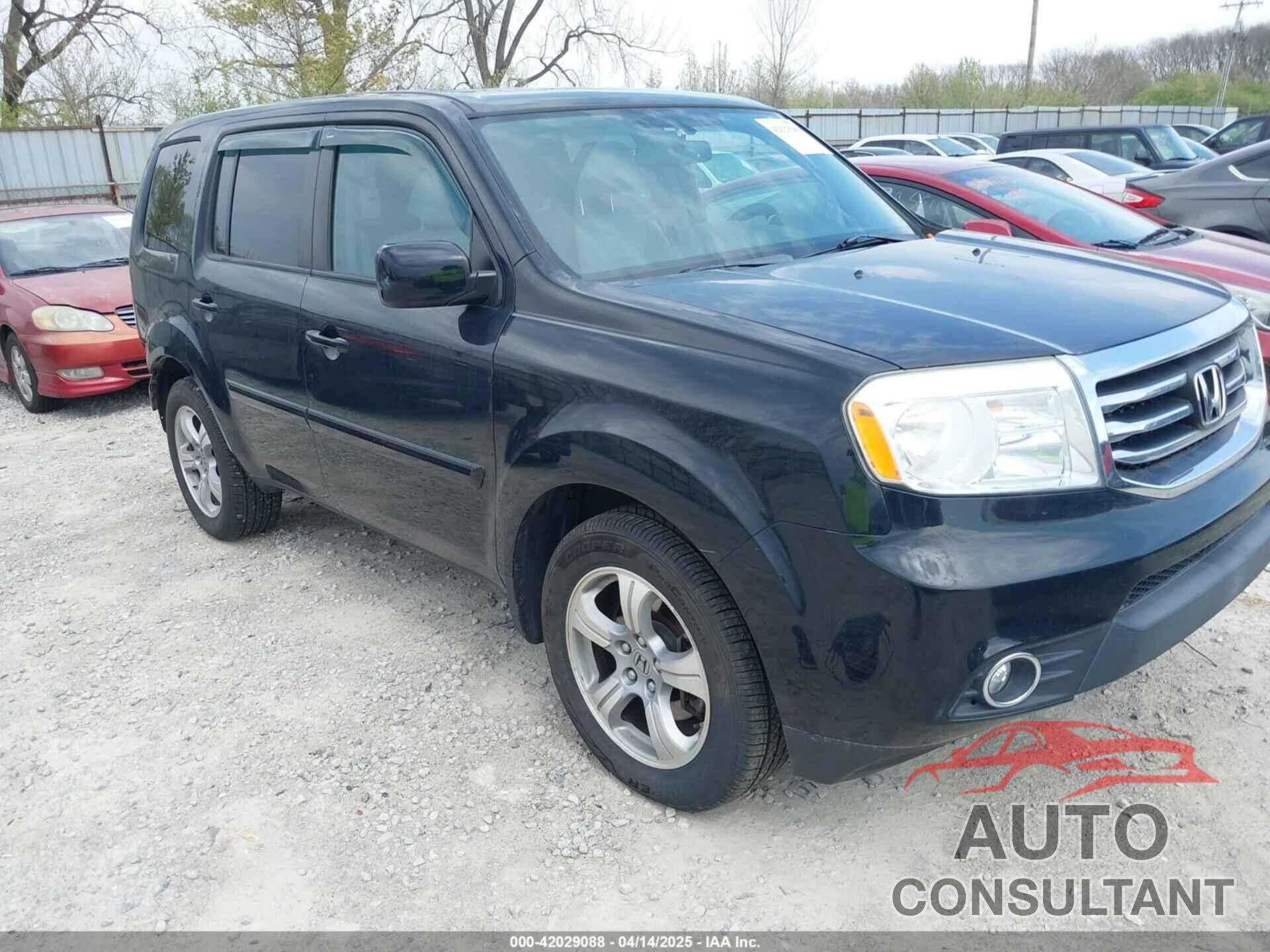 HONDA PILOT 2015 - 5FNYF4H61FB001749
