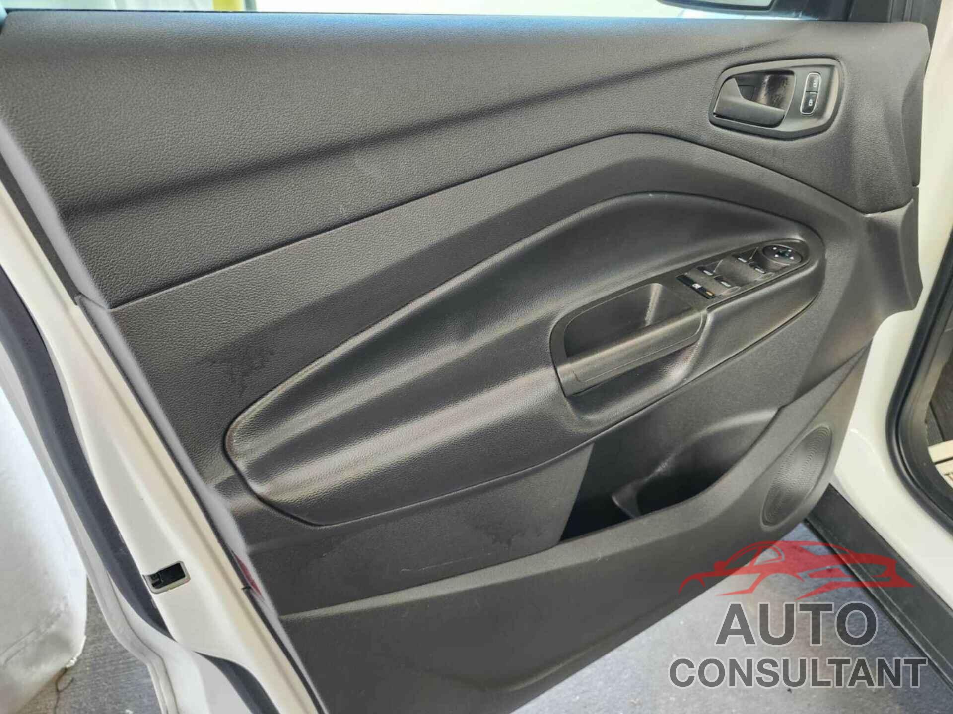 FORD ESCAPE 2019 - 1FMCU0F76KUC33507