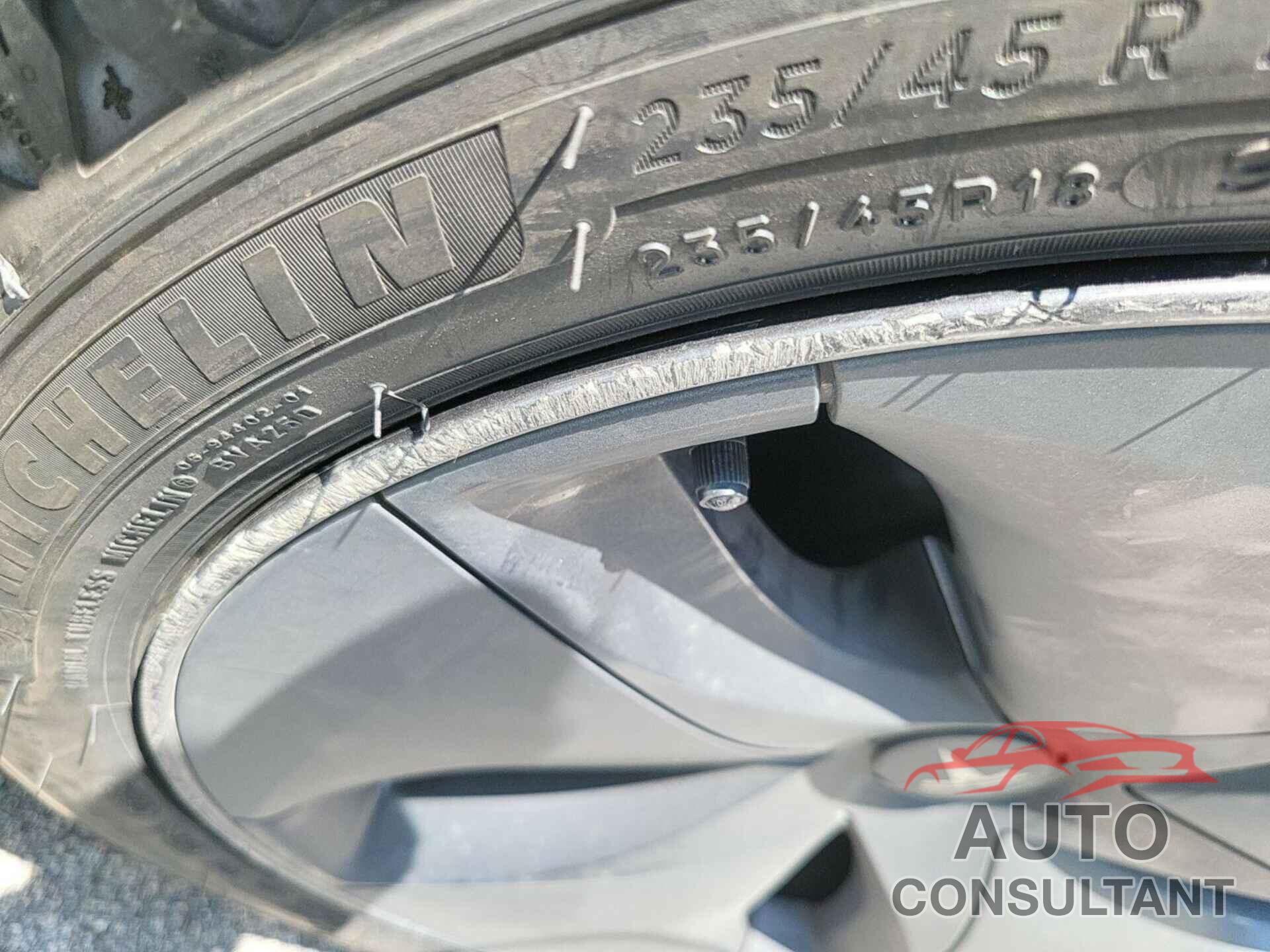 TESLA MODEL 3 2020 - 5YJ3E1EB6LF800998