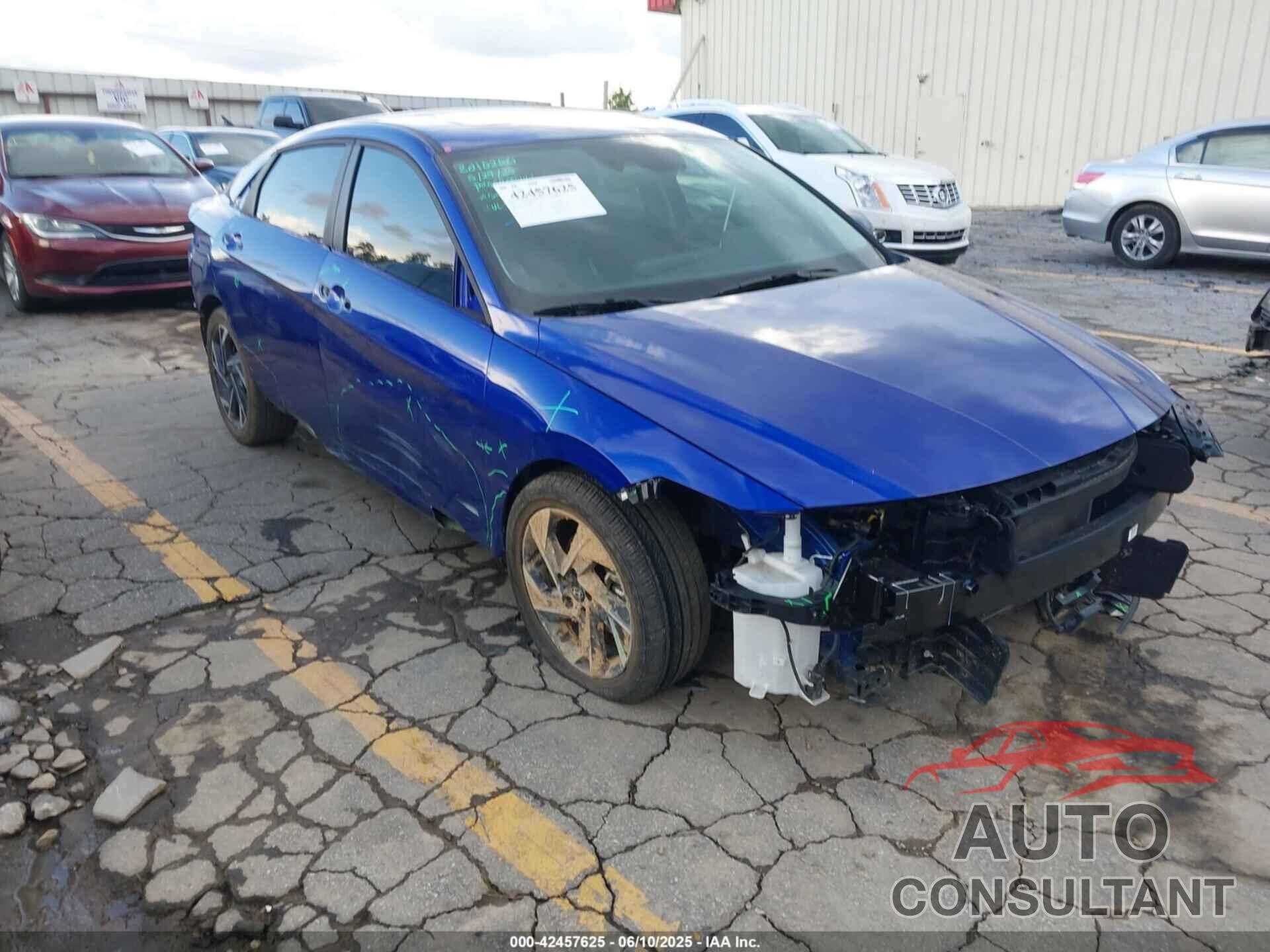 HYUNDAI ELANTRA 2024 - KMHLS4DG0RU711785