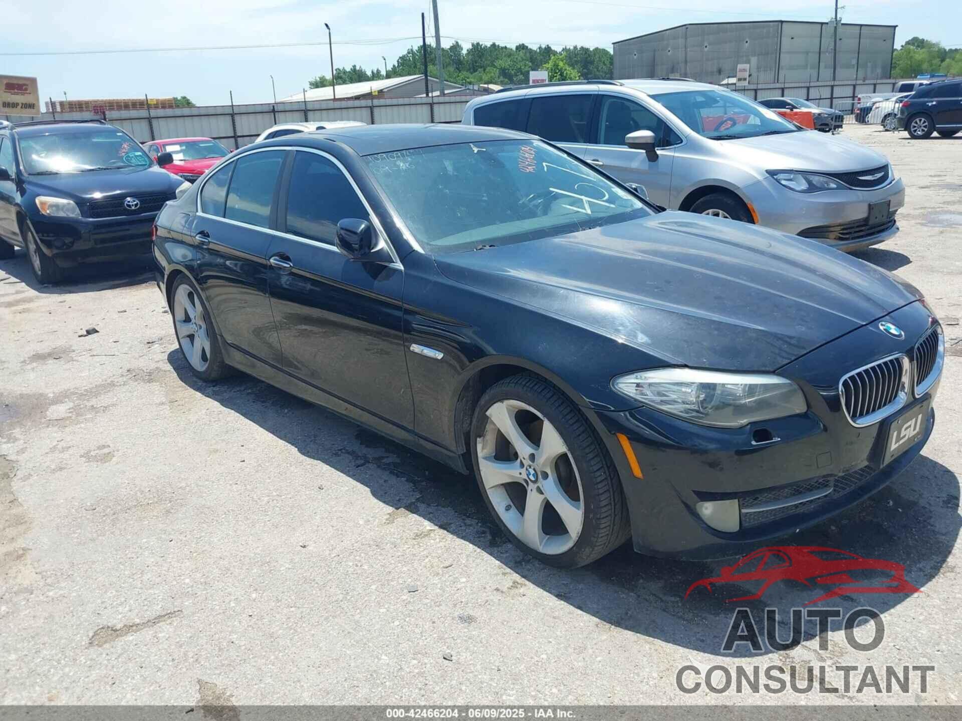 BMW 528I 2011 - WBAFR1C56BC744648