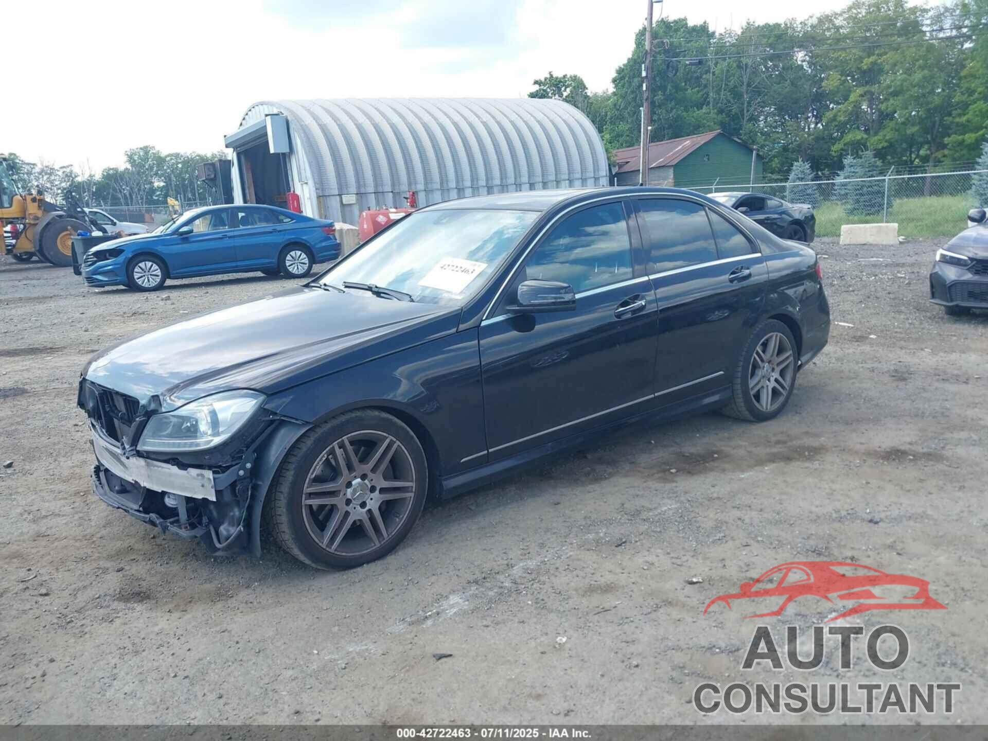 MERCEDES-BENZ C 300 2013 - WDDGF8AB3DR284534