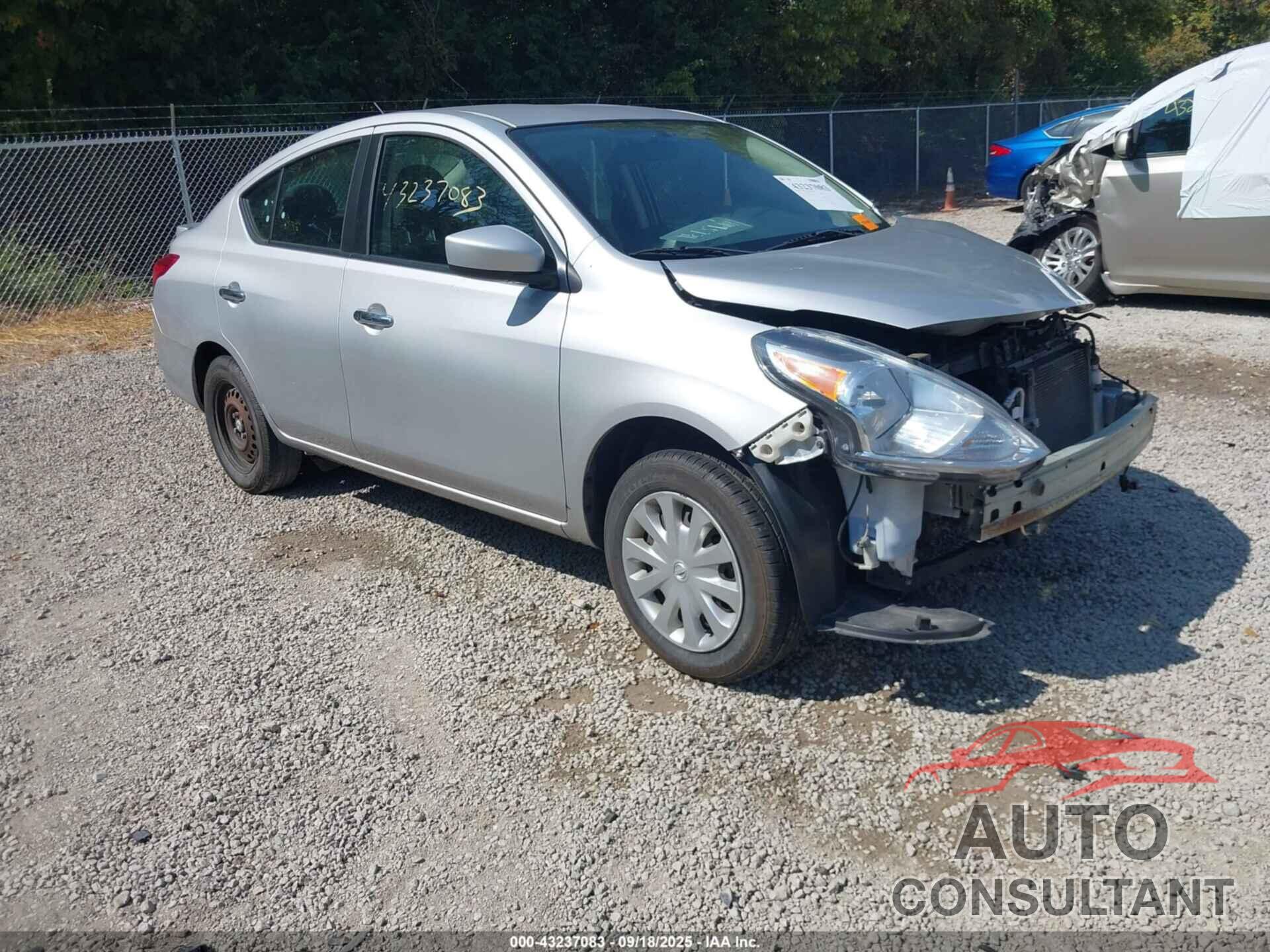 NISSAN VERSA 2019 - 3N1CN7AP1KL804674