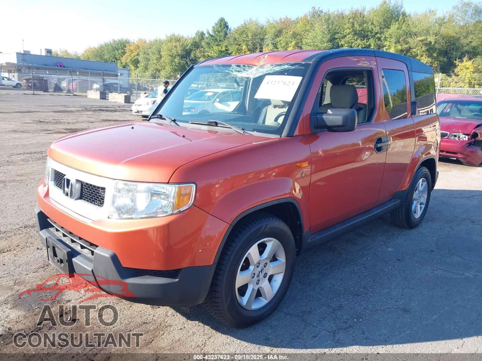HONDA ELEMENT 2011 - 5J6YH2H79BL002012